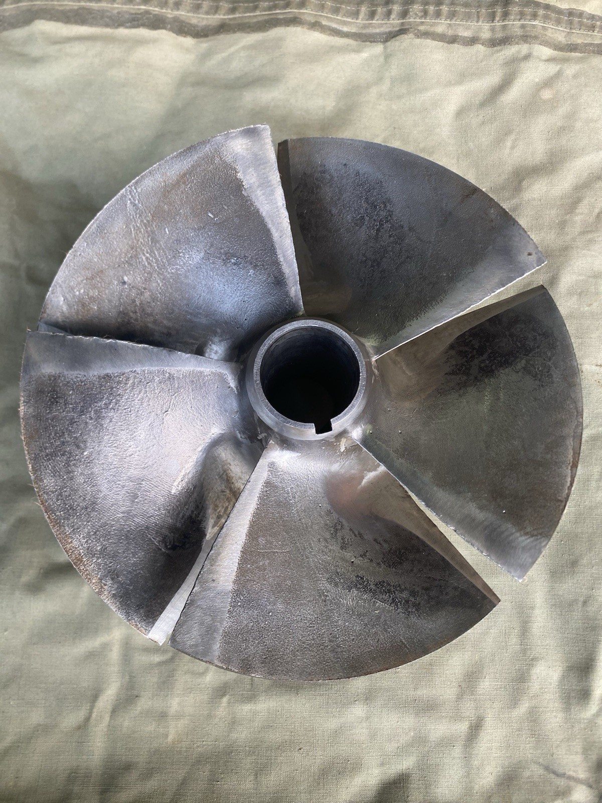 Panther Jet Drive 5 Blade Stainless Steel Impeller 9” Diameter 1 3/8” Good Used Panther Jet Drive 5 Blade Stainless Steel Impeller 9” Diameter 1 3/8” Good Used