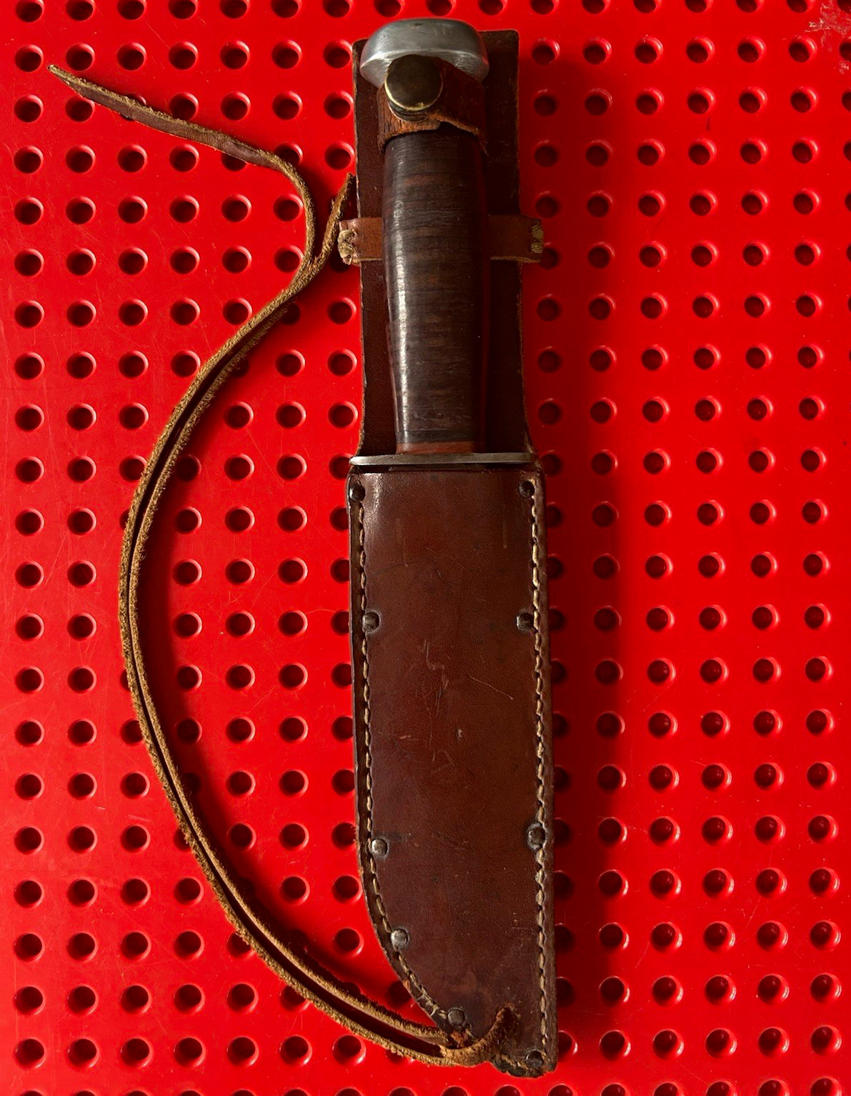 Vintage WWII US PAL RH 36 Parkerized Military Fighting Knife w/ Sheath Vintage WWII US PAL RH 36 Parkerized Military Fighting Knife w/ Sheath