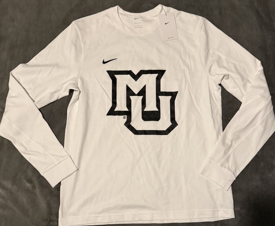 Nike Marquette University Golden Eagles White Dri-Fit Long Sleeve Shirt Men’s L Nike Marquette University Golden Eagles White Dri-Fit Long Sleeve Shirt Men’s L
