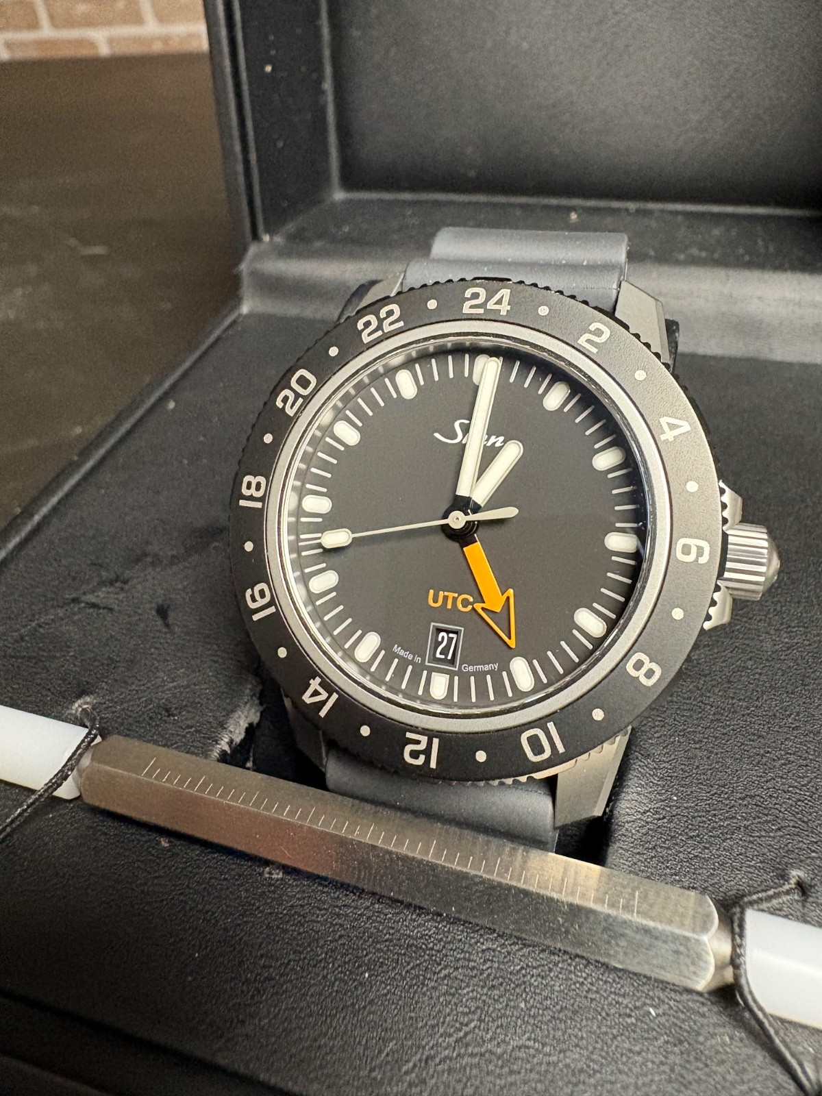 Sinn 105 ST SA UTC black dial watch