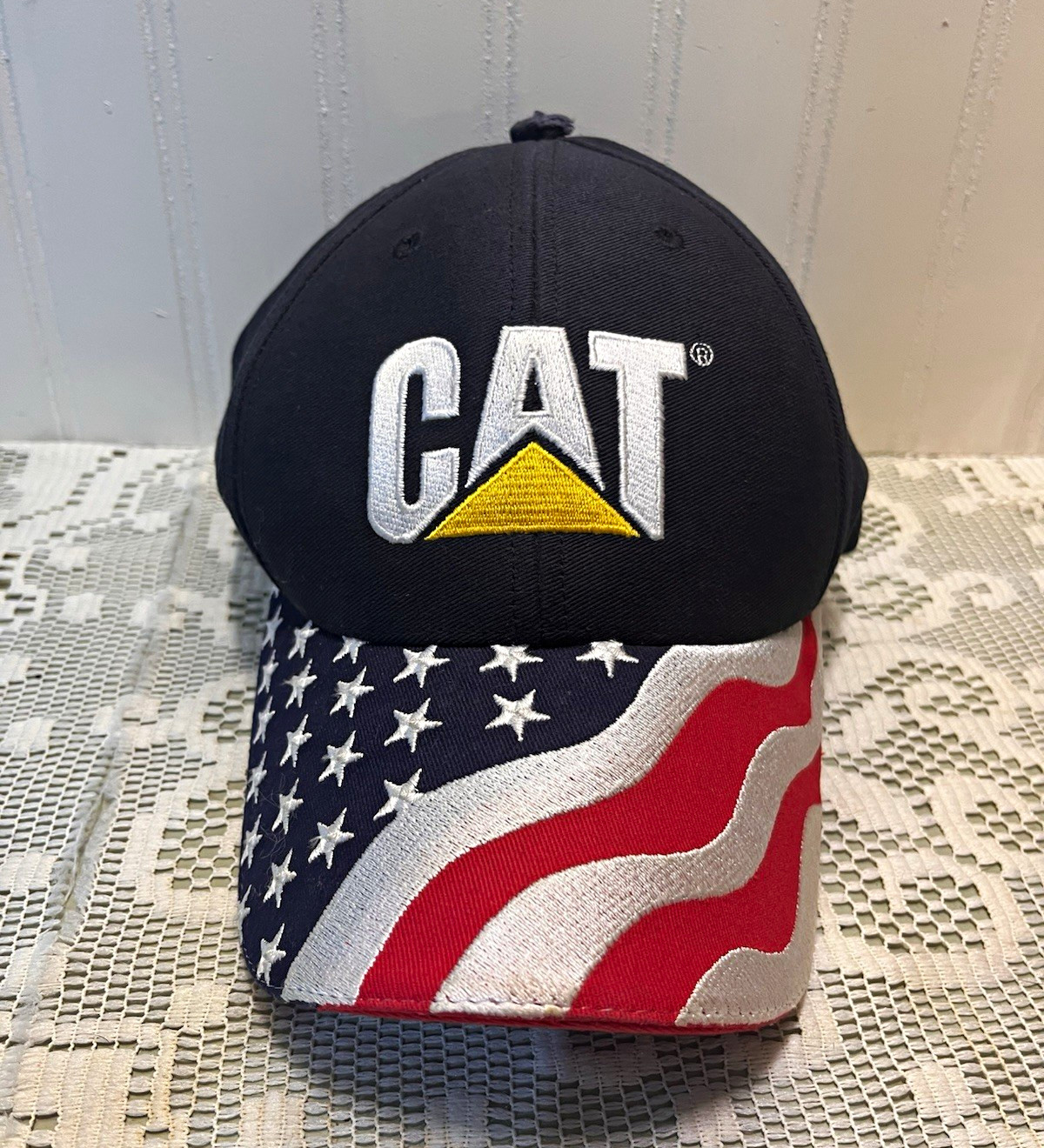Caterpillar CAT Logo American Flag Brim Baseball Cap Hat Black Red-Rare/vintage Caterpillar CAT Logo American Flag Brim Baseball Cap Hat Black Red-Rare/vintage