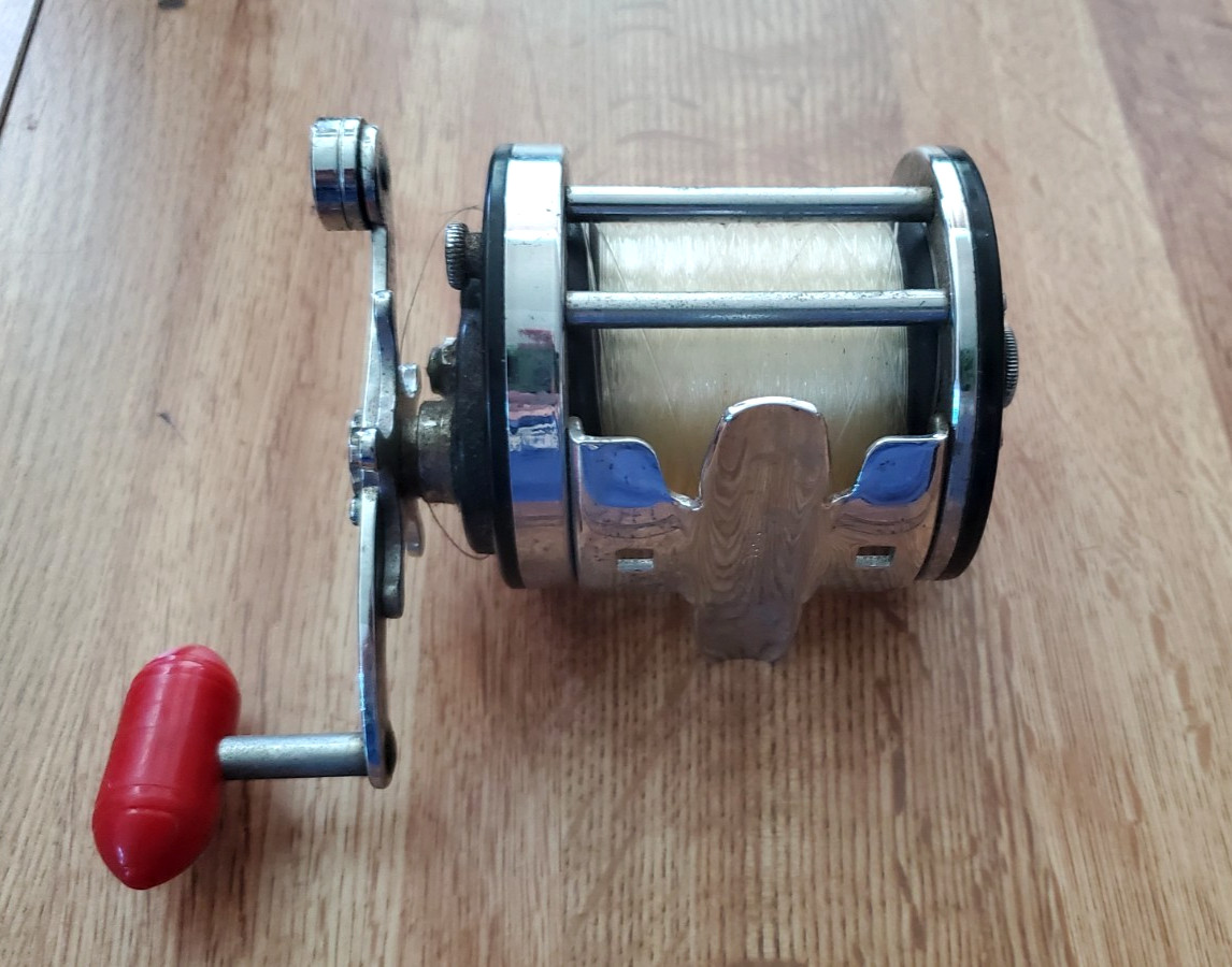 VTG Penn Surfmaster Fishing Reel #150 USA Used Moving well / Boat Fishing