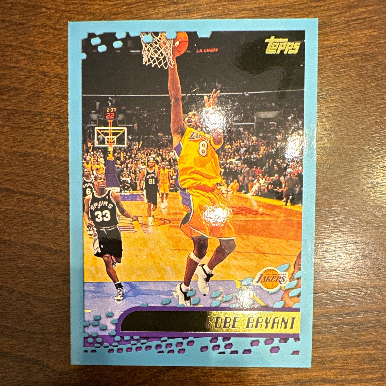 Topps 2001-02 Kobe Bryant Los Angeles Lakers #50 Blue Border Topps 2001-02 Kobe Bryant Los Angeles Lakers #50 Blue Border