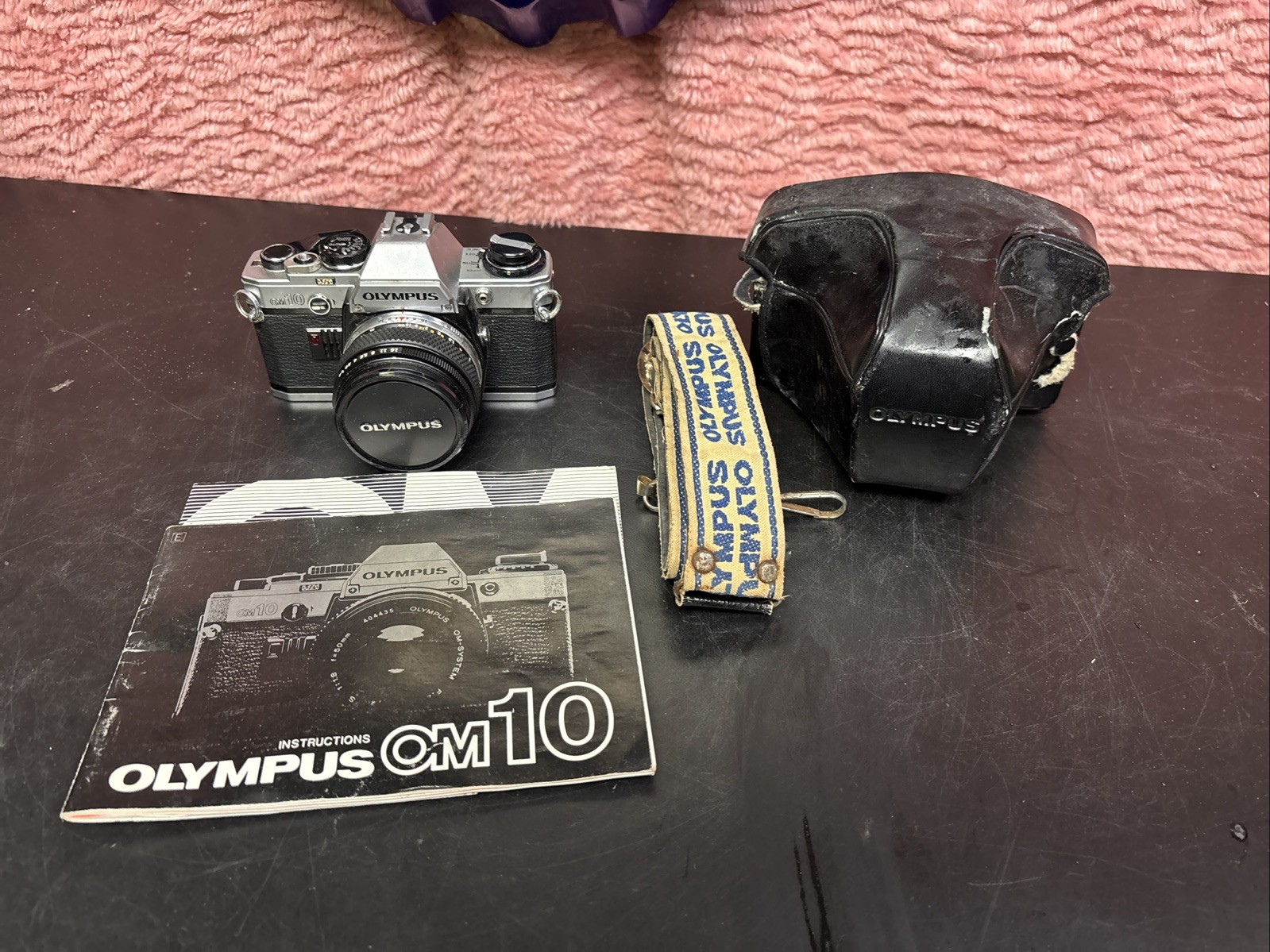 Olympus OM10 With Zuiko 50mm F1.8 Lens W/Neck Strap & Manual