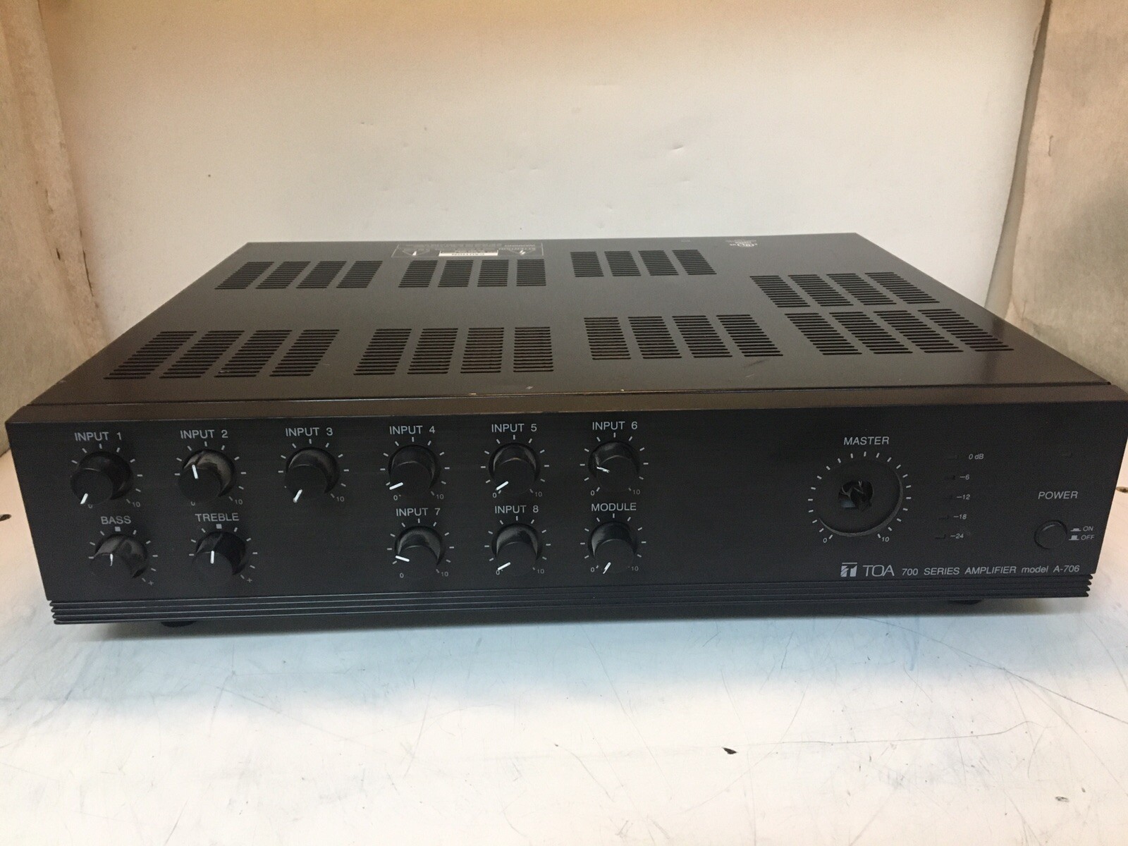 TOA 700 Series 8 Channel Amplifier Model: A-706  See Description