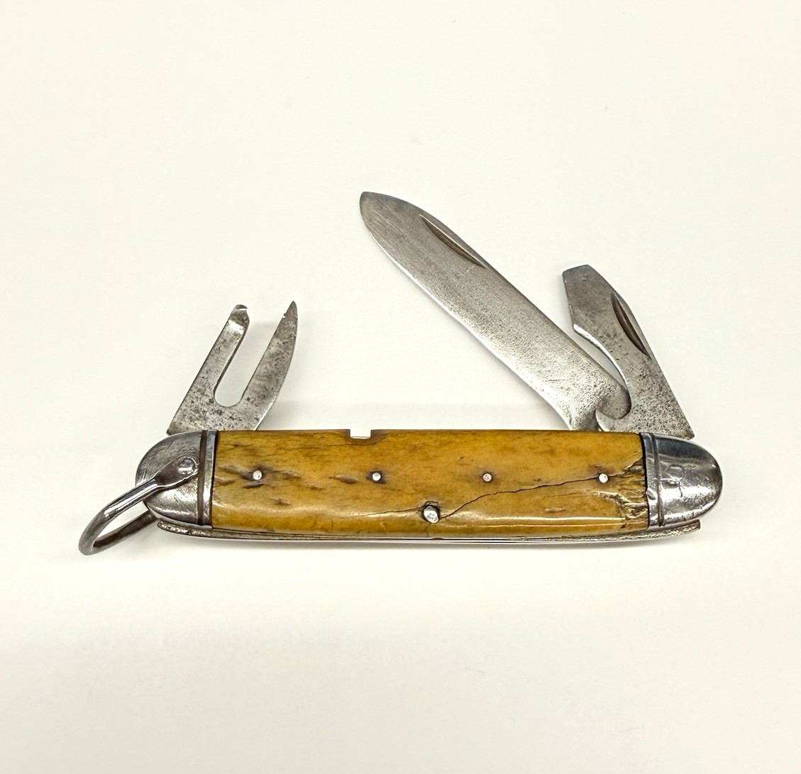 VINTAGE 1946-1950 CAMILLUS NEW YORK SCOUT POCKET KNIFE MADE IN USA VINTAGE 1946-1950 CAMILLUS NEW YORK SCOUT POCKET KNIFE MADE IN USA