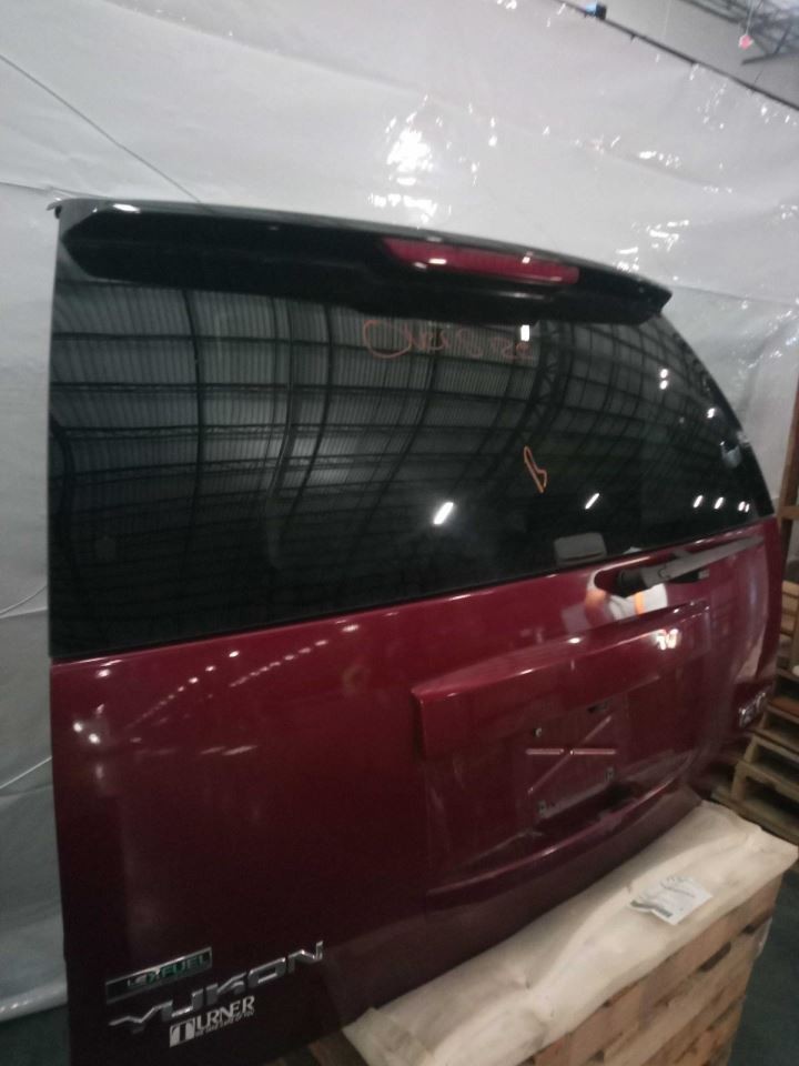 Trunk/Hatch/Tailgate With Privacy Tint Glass Fits 07-14 SUBURBAN 1500 820655 Trunk/Hatch/Tailgate With Privacy Tint Glass Fits 07-14 SUBURBAN 1500 820655