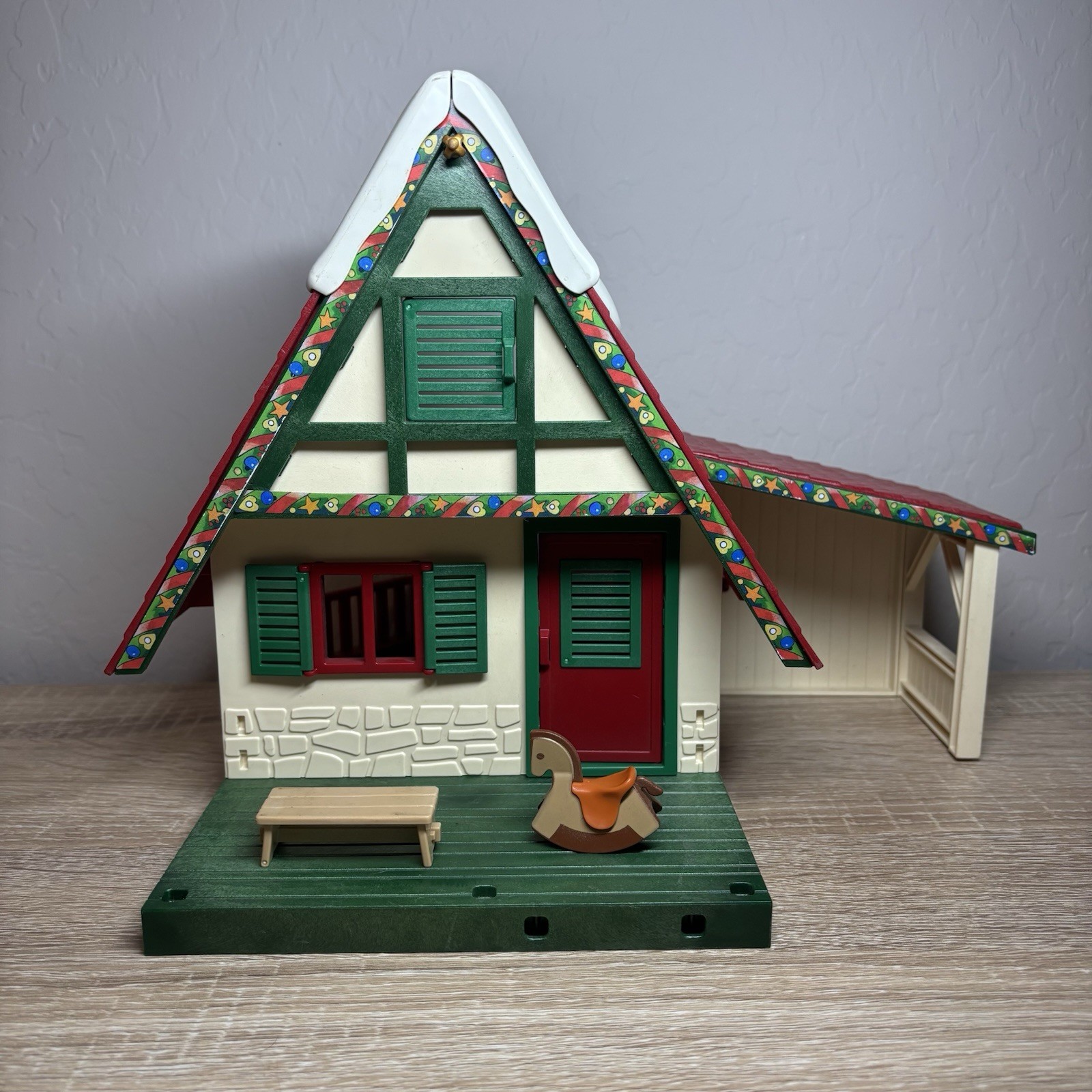 Playmobil 4886 Christmas Cottage Chalet Alpine Winter House Base Structure