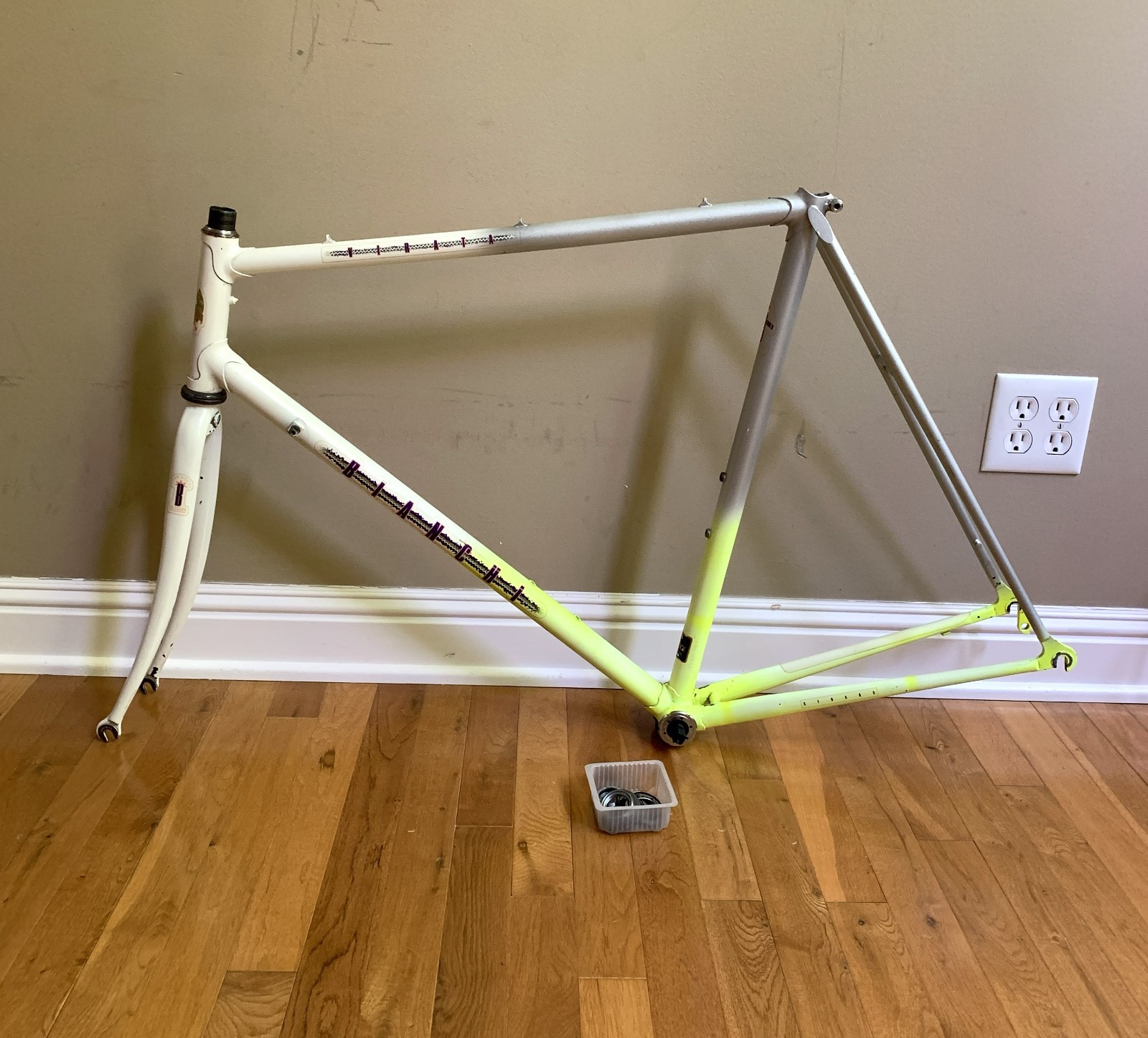 Bianchi Virata Road Bike Frameset Tange CroMor Steel Tubing 58 cm (23 Bianchi Virata Road Bike Frameset Tange CroMor Steel Tubing 58 cm (23