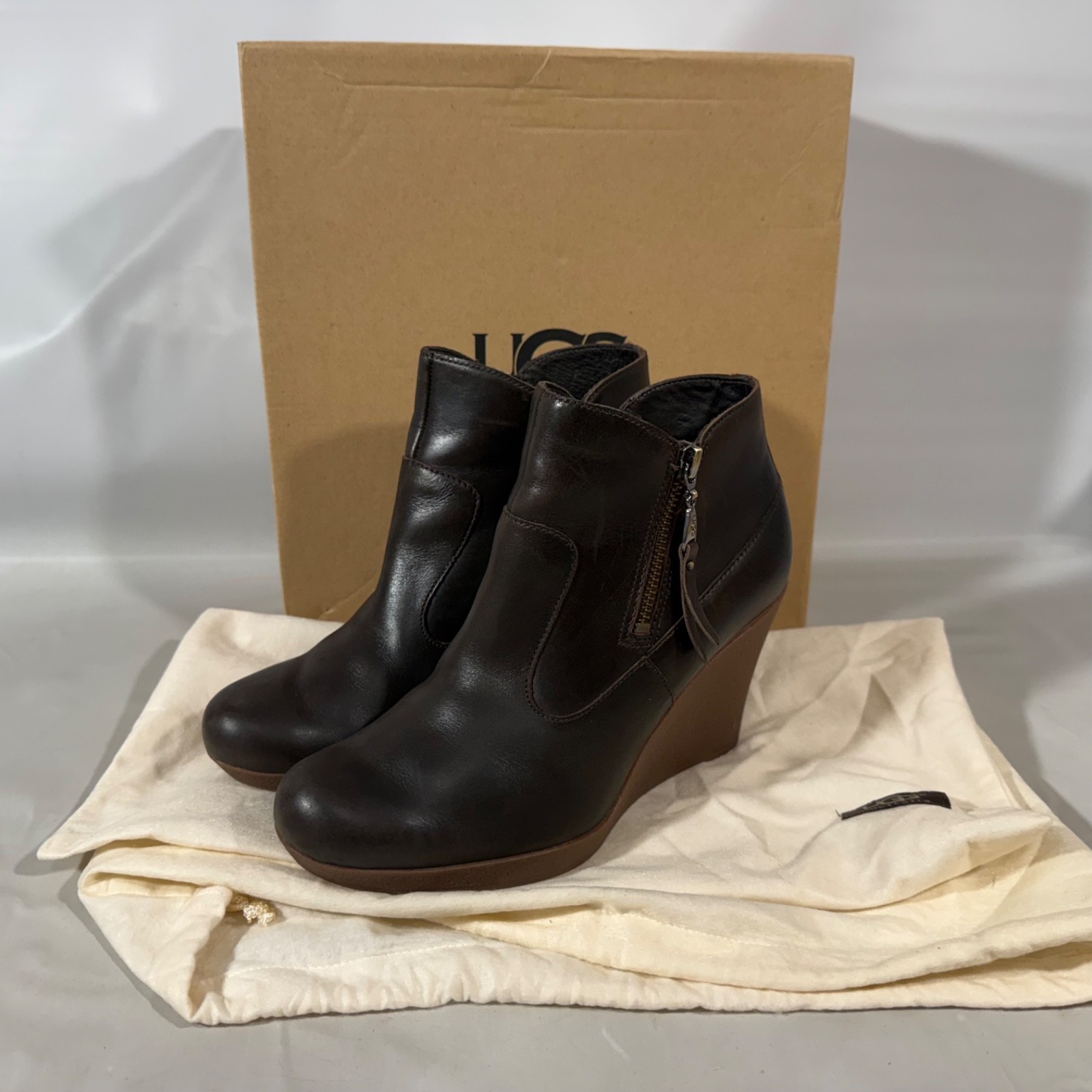 UGG Meredith Ankle Wedge Boots Leather Bootie Womens US 7.5 SN 1009948 New NOS
