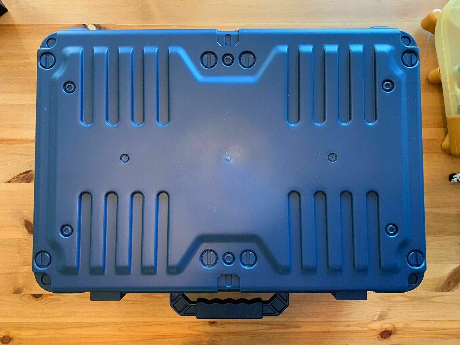 Death Stranding Cargo Box Collectors Edition, Well Kept & Fast Shipping Death Stranding Cargo Box Collectors Edition, Well Kept & Fast Shipping