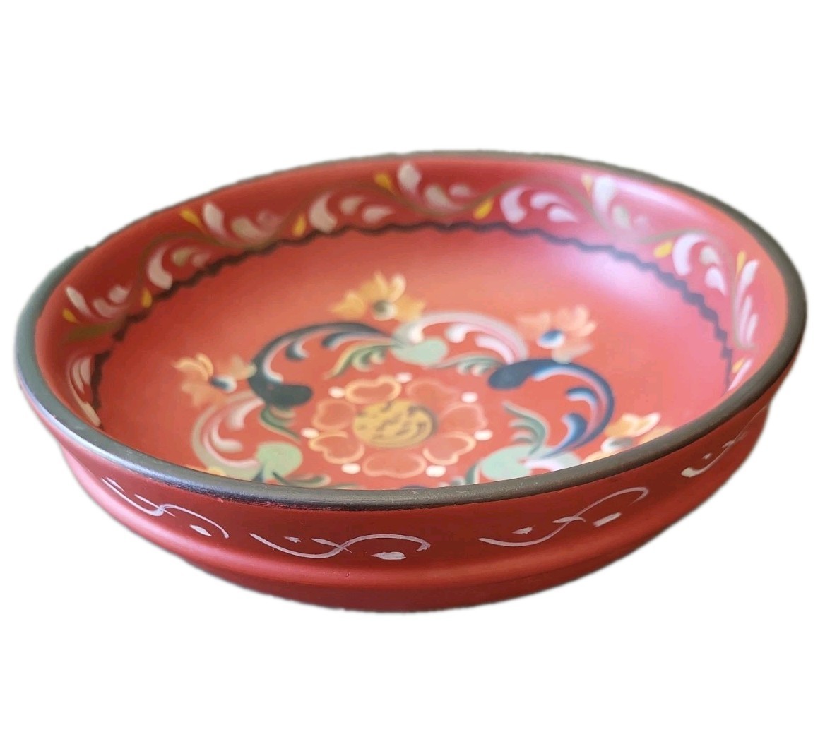 VINTAGE NORWEGIAN ROSEMALING WOOD BOWL HANDPAINTED FOLK ART Red 8” Read VINTAGE NORWEGIAN ROSEMALING WOOD BOWL HANDPAINTED FOLK ART Red 8” Read