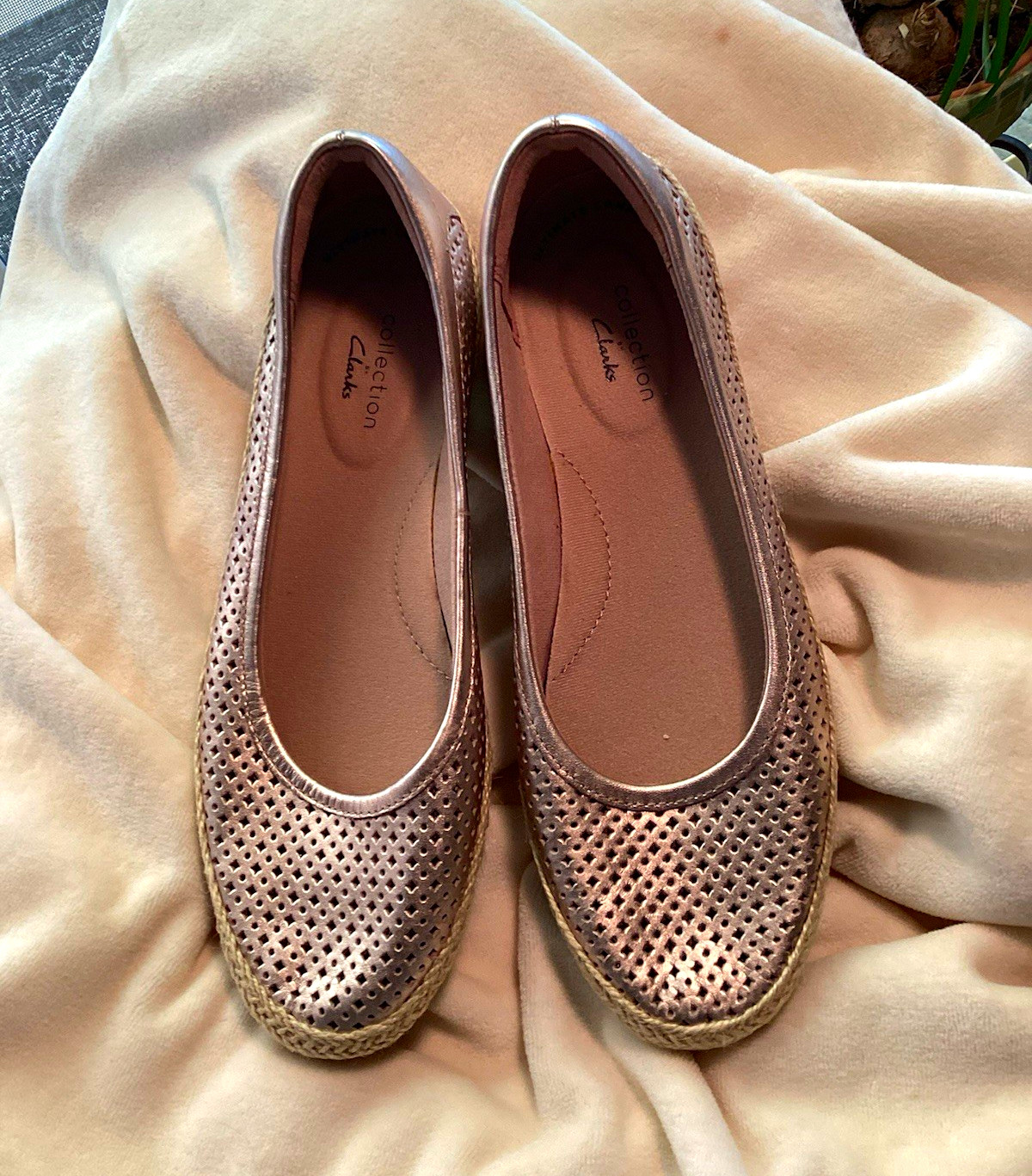 Clarks Collection Women’s Leather Comfort Slip-On Ballet Flats Rose Gold 6.5