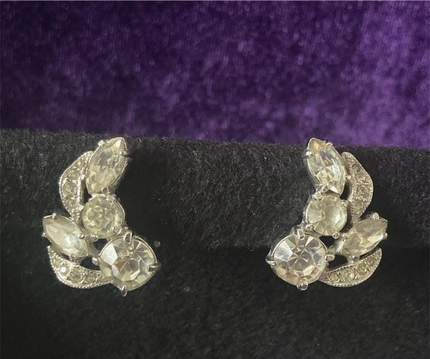 Vintage EISENBERG ICE Clear Rhinestone Clip-on Leaf Earrings