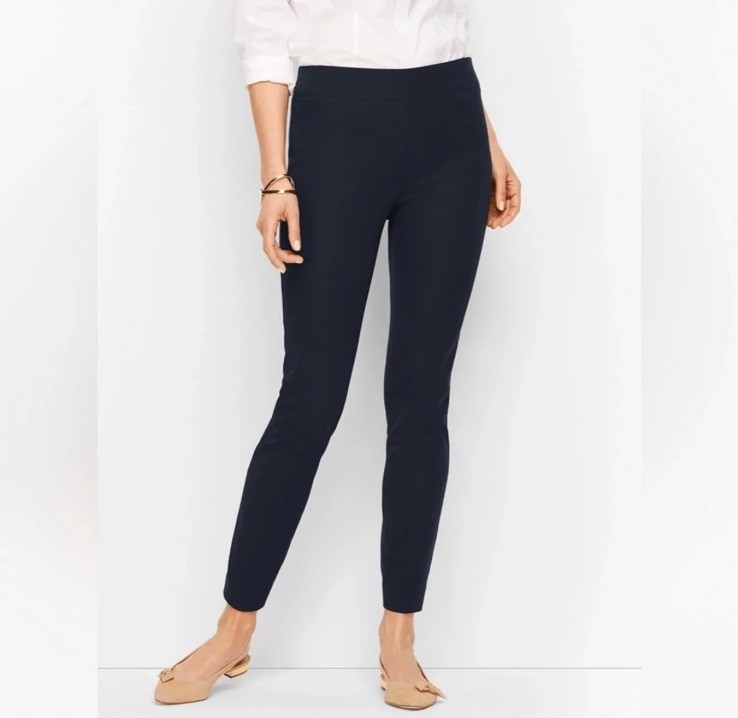 NWT Talbots Women’s Size 12 Blue Cotton Blend Essex Ankle Pull On Pant NWT Talbots Women’s Size 12 Blue Cotton Blend Essex Ankle Pull On Pant
