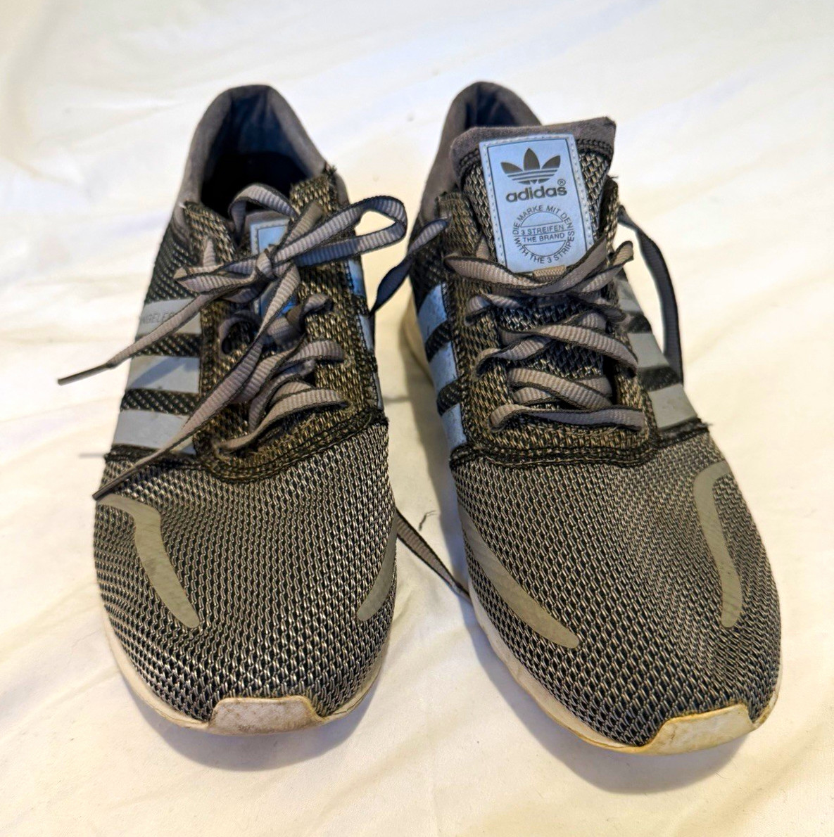 adidas Los Angeles Gray/Black Low Top Lace Up Sneaker Continental Sole