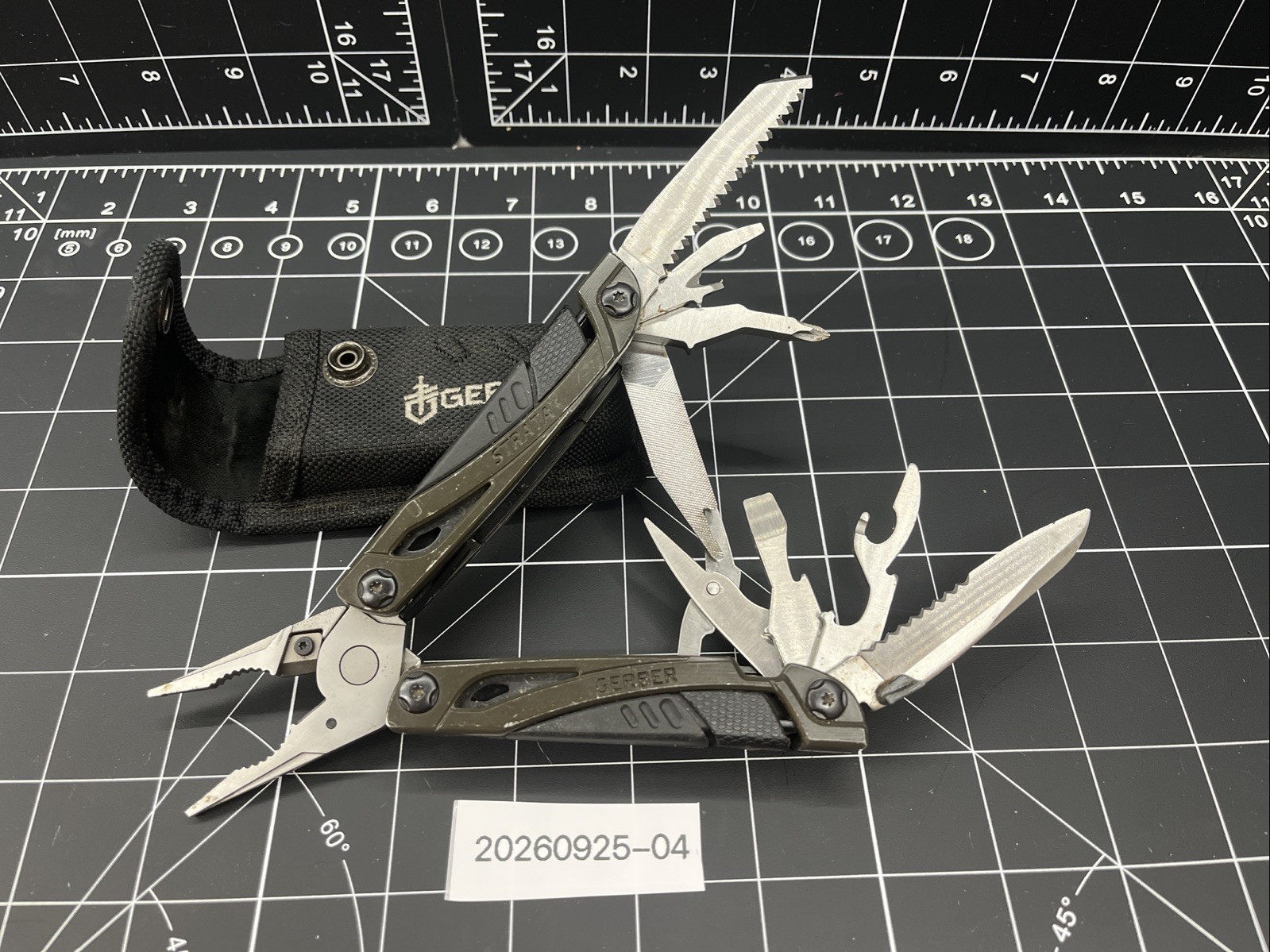 Gerber Strata EDC Compact Folding Pocket Knife Multi-Tool Discontinued