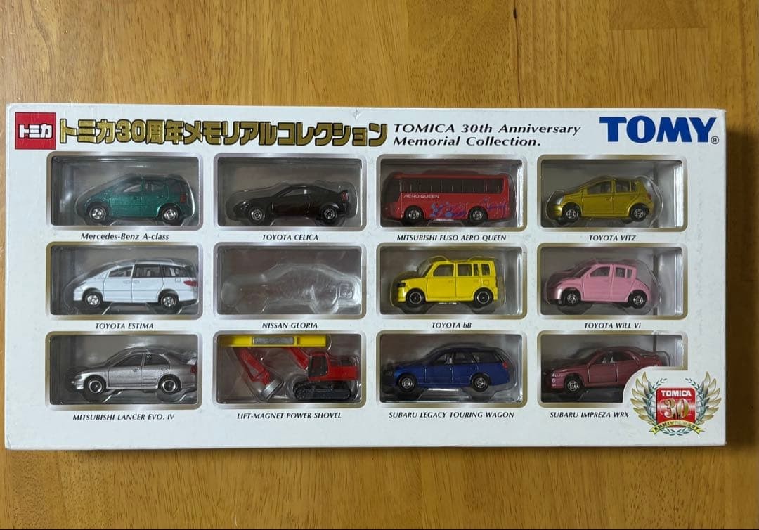 Tomica 30th Anniversary Memorial Collection 12 Car Set Gloria Missing Tomica 30th Anniversary Memorial Collection 12 Car Set Gloria Missing