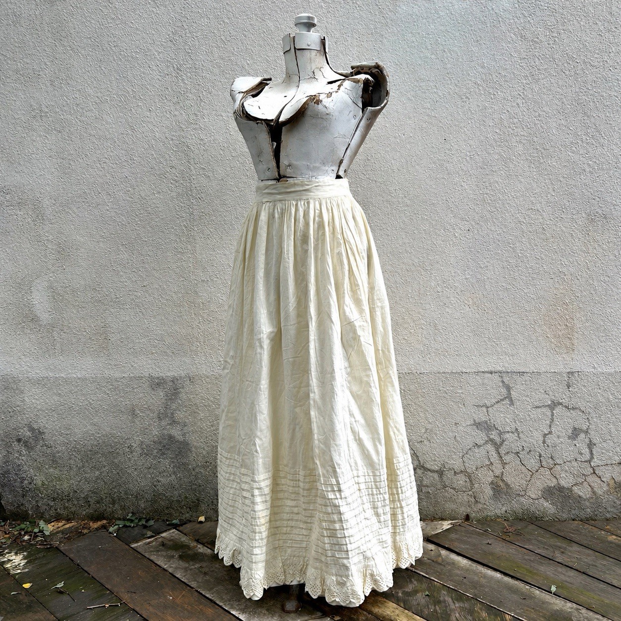 Antique Edwardian 1900 Cotton Petticoat Skirt Eyelet Lace Pintucks 26 Inch Waist
