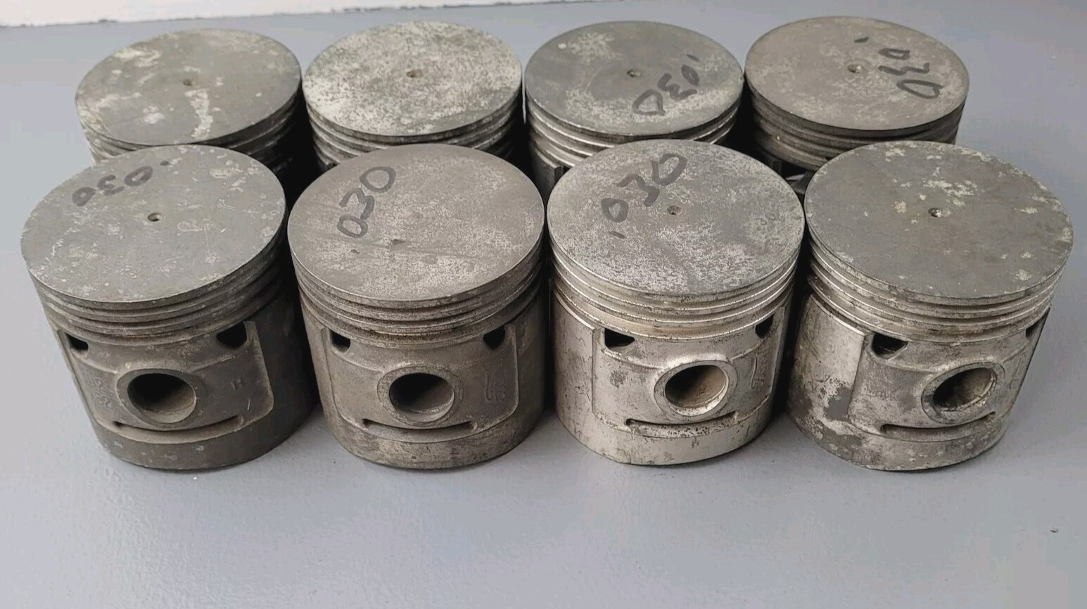 8 New NOS Pistons 1932-1936 Ford 221 Flathead 85 HP V-8 .030