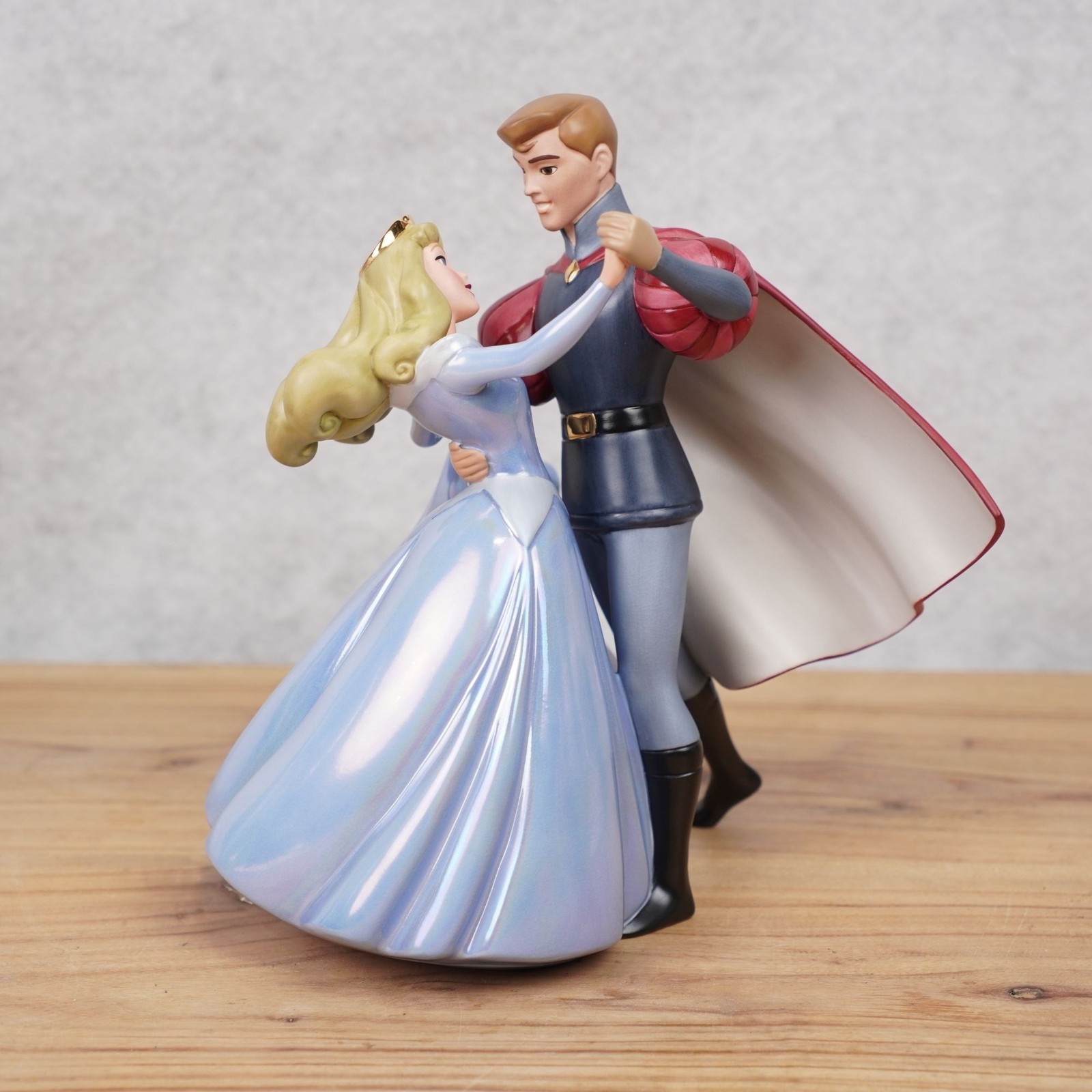 WDCC Disney Classic Sleeping Beauty A Dance In The Clouds W/ Ceitificate No Box