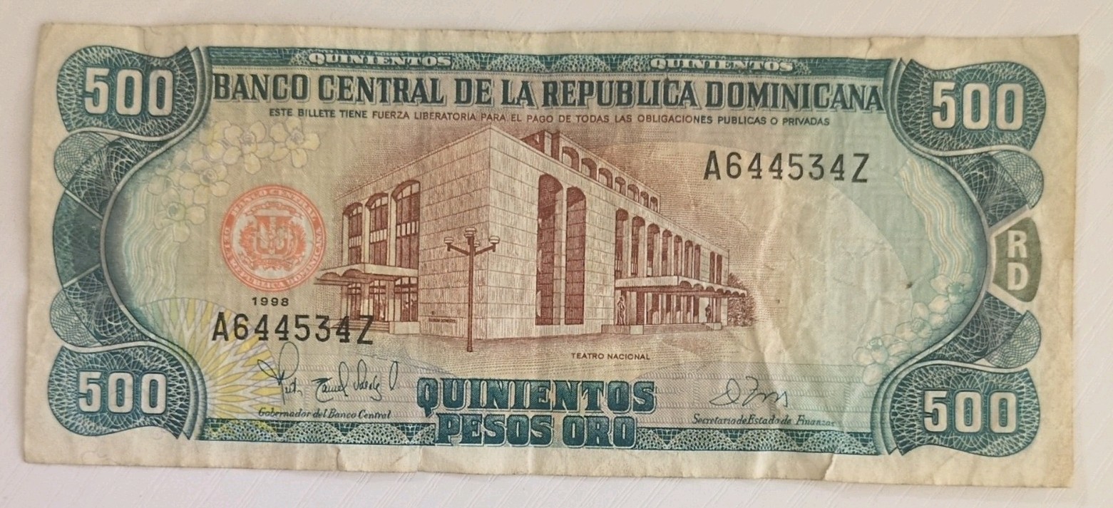 500 pesos Dominicanos 1998 p#157c quinientos pesos oro banknote dominicana