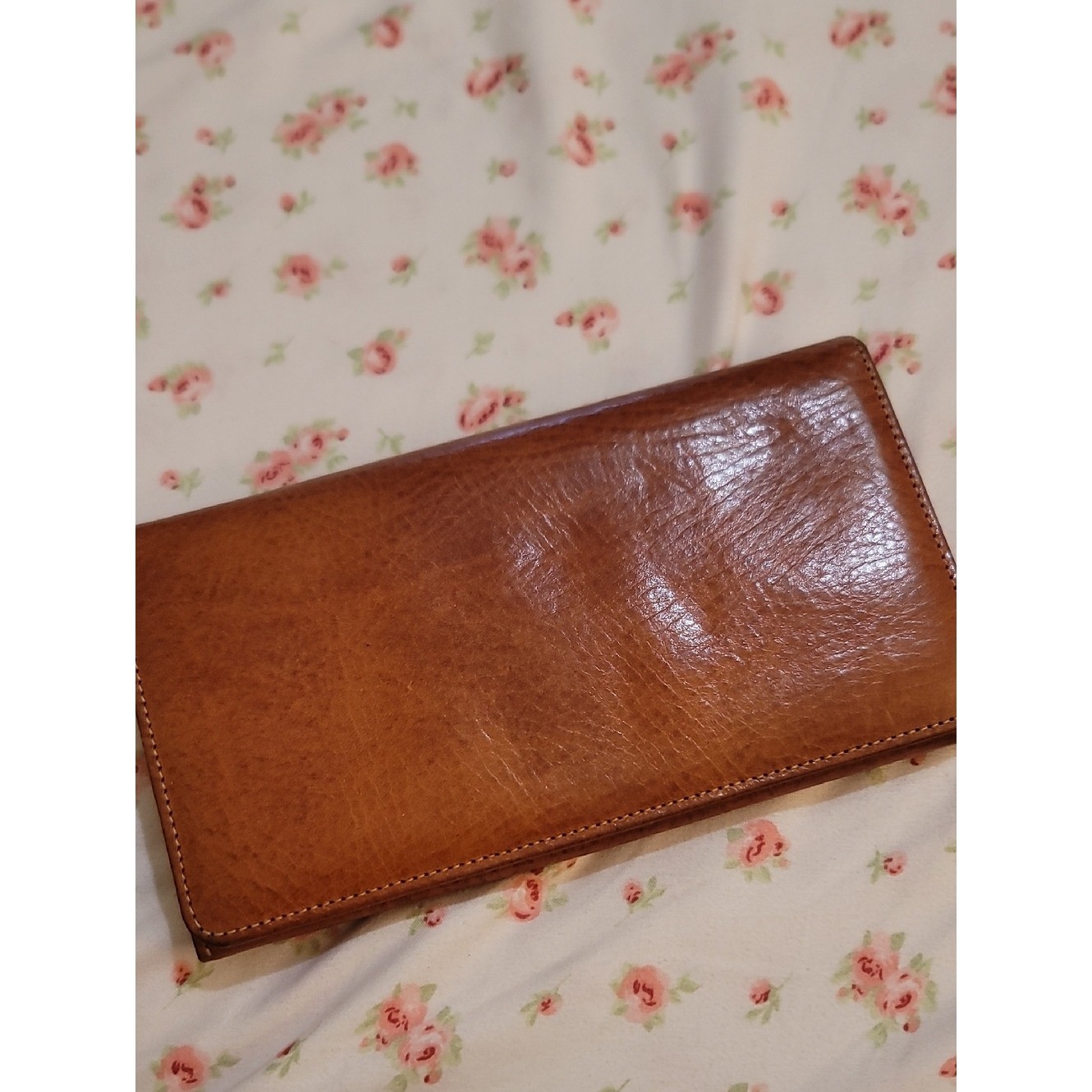 Levenger Tan Leather Folio with Embossed Tree Seal