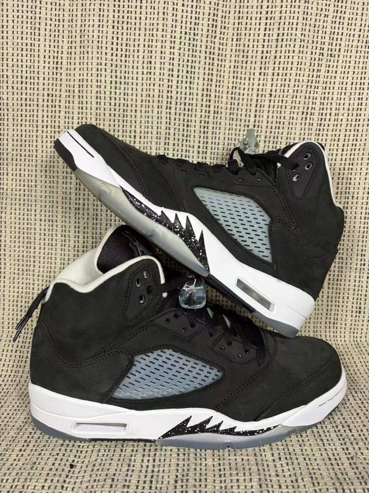 Air Jordan 5 Retro \'Oreo\' 2021 Men\'s BASKETBALL Sneakers CT4838-011 Air Jordan 5 Retro \'Oreo\' 2021 Men\'s BASKETBALL Sneakers CT4838-011