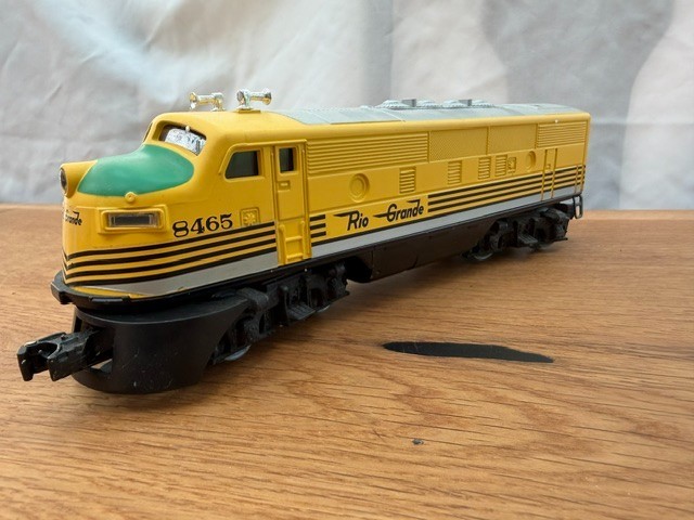 Lionel #8465 Rio Grande F-3 \ Lionel #8465 Rio Grande F-3 \