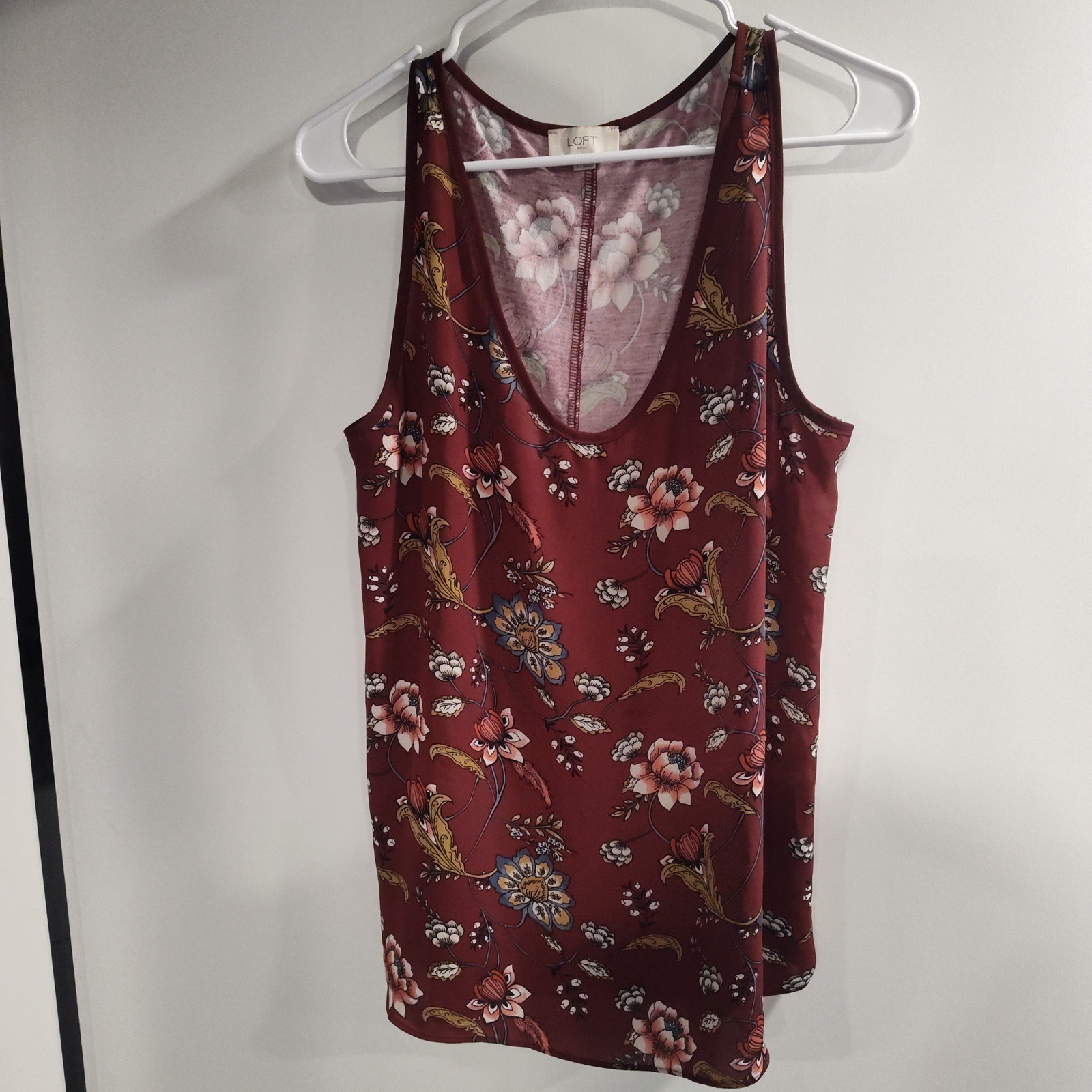 Loft Outlet Womens Large Burgundy Floral Scoop Neck Sleeveless Tank Top Hem Loft Outlet Womens Large Burgundy Floral Scoop Neck Sleeveless Tank Top Hem