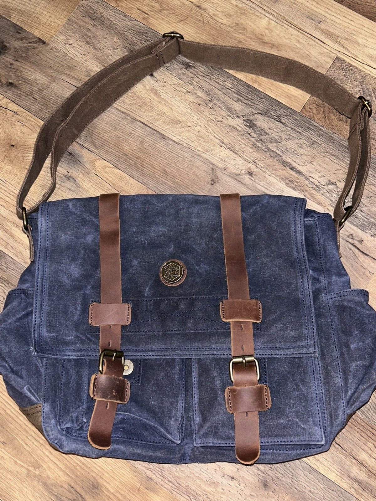 Critical Role The Legend Of Vox Machina Kickstarter Messenger Bag VERY RARE
