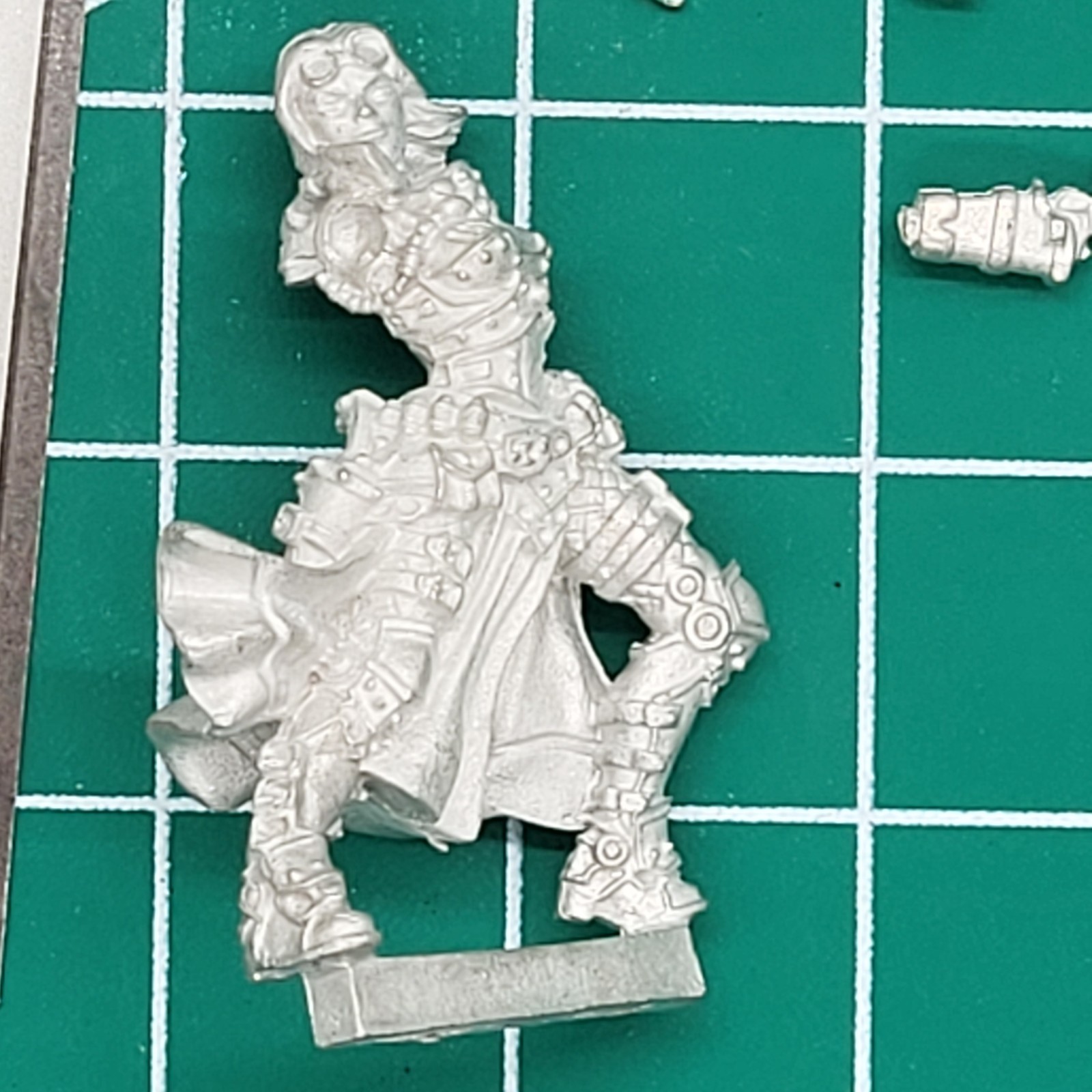 Captain Allison Jakes - Warmachine - Cygnar - Metal Miniature no base