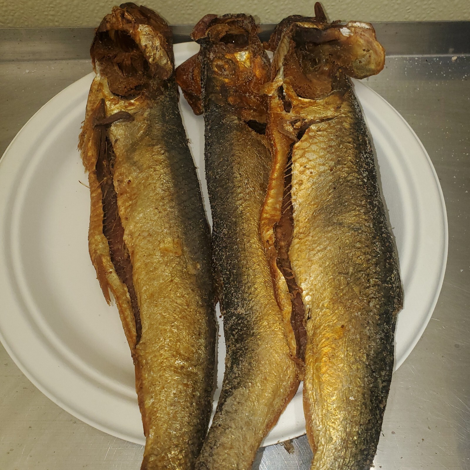 Salted SMOKE HERRING 1lb+ to 18lb /buy 5lb get 1lb free Salted SMOKE HERRING 1lb+ to 18lb /buy 5lb get 1lb free