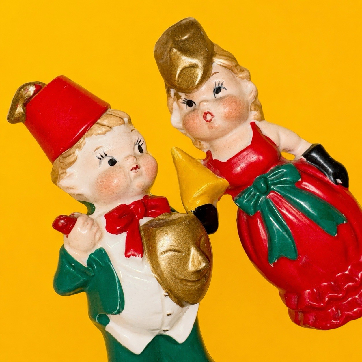 🥳 HAPPY NEW YEAR Norcrest Japan Kitsch Masquerade Salt Pepper Shakers Vtg
