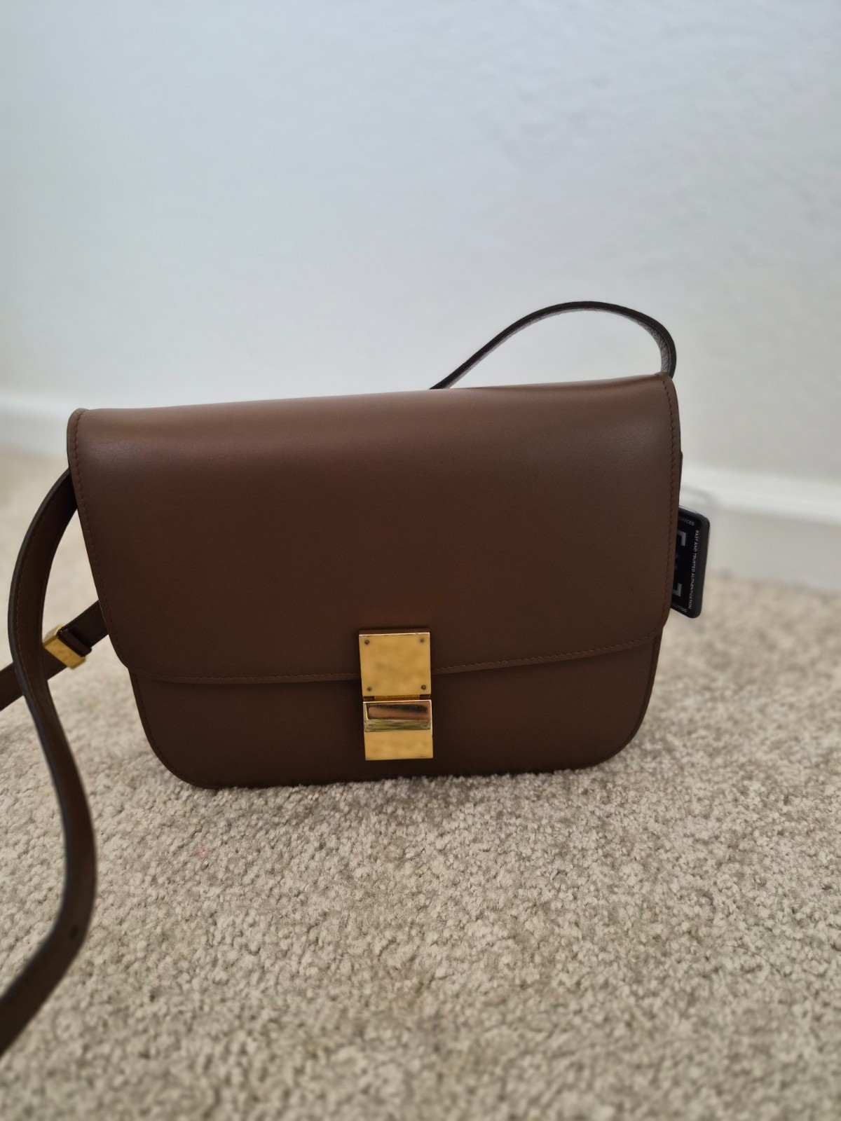 CELINE Classic Shoulder Bag Medium Leather CELINE Classic Shoulder Bag Medium Leather