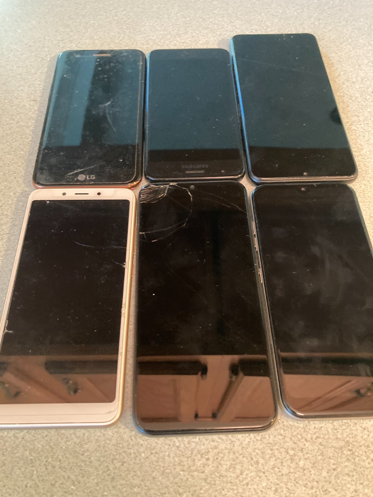 mixed brands of phones - lot of 11 mixed brands of phones - lot of 11