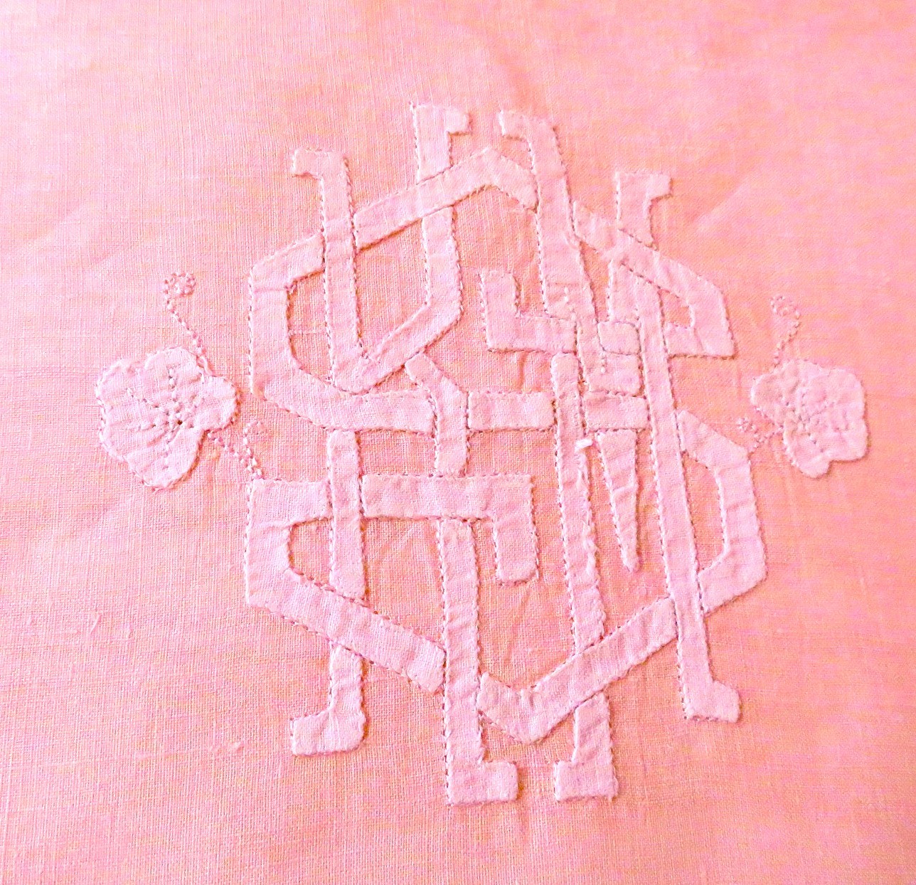 ANTIQUE VINTAGE APPLIQUE PEACH BED SHEET 118