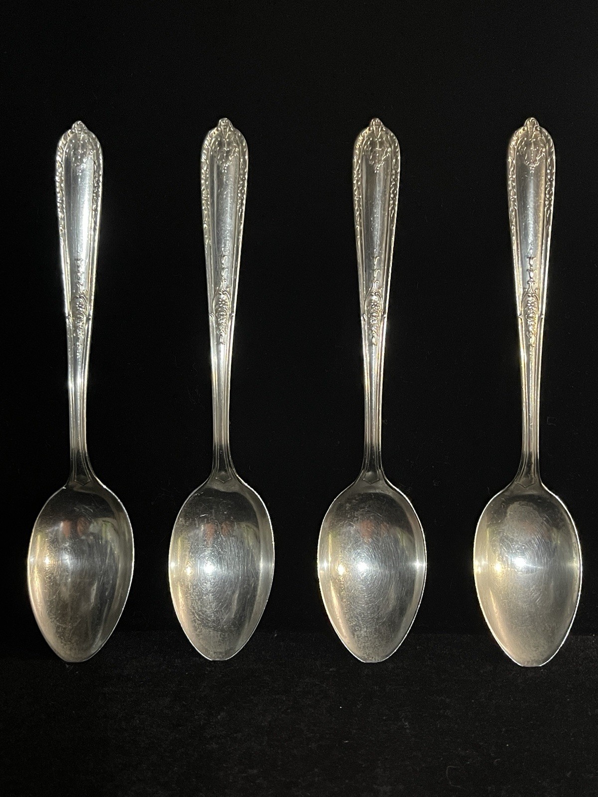 4 Alvin Della Robbia Sterling Silver Teaspoons 1922 No Monograms 86.3g