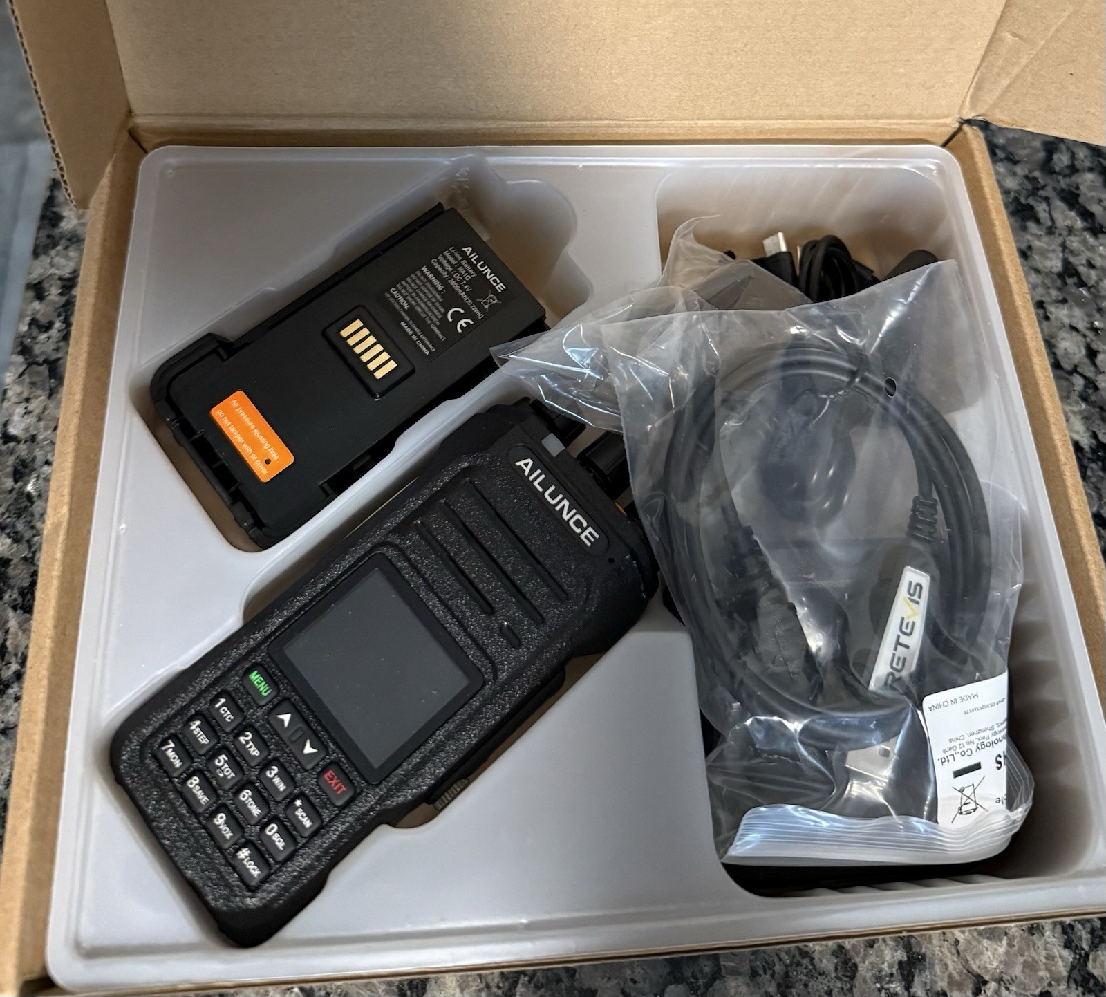 Ailunce HD1 P25 Digital UHF Handheld Two-Way Radio 1024CH Black USB Cable Ailunce HD1 P25 Digital UHF Handheld Two-Way Radio 1024CH Black USB Cable