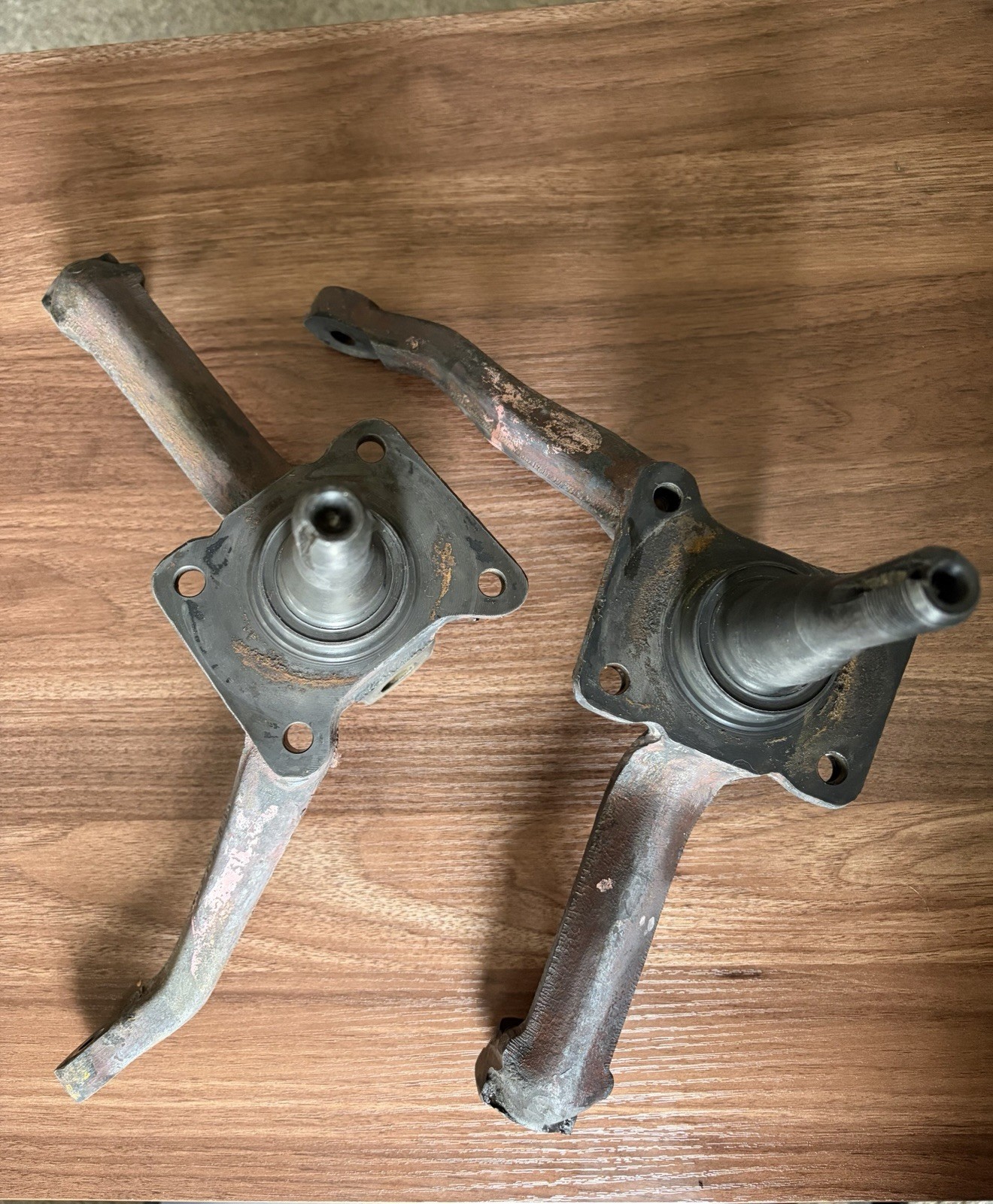 1965-66 Ford Mustang C4ZA V8 Spindles 1965-66 Ford Mustang C4ZA V8 Spindles