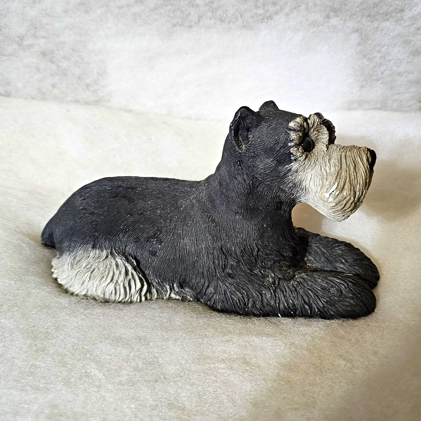 Vtg 1981 Sandicast Schnauzer Dog Resin Figurine Black & White Signed Sculpture