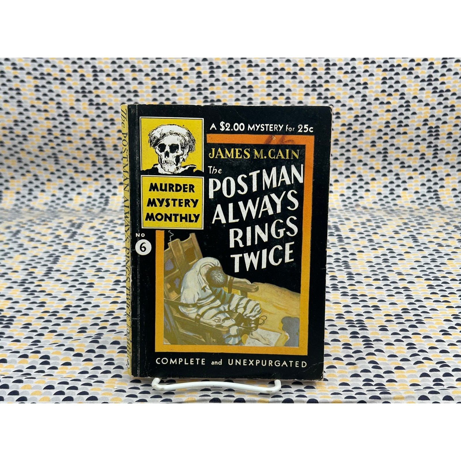 The Postman ALways Rings Twice - James. M. Cain - Avon Murder Mystery Monthly 6