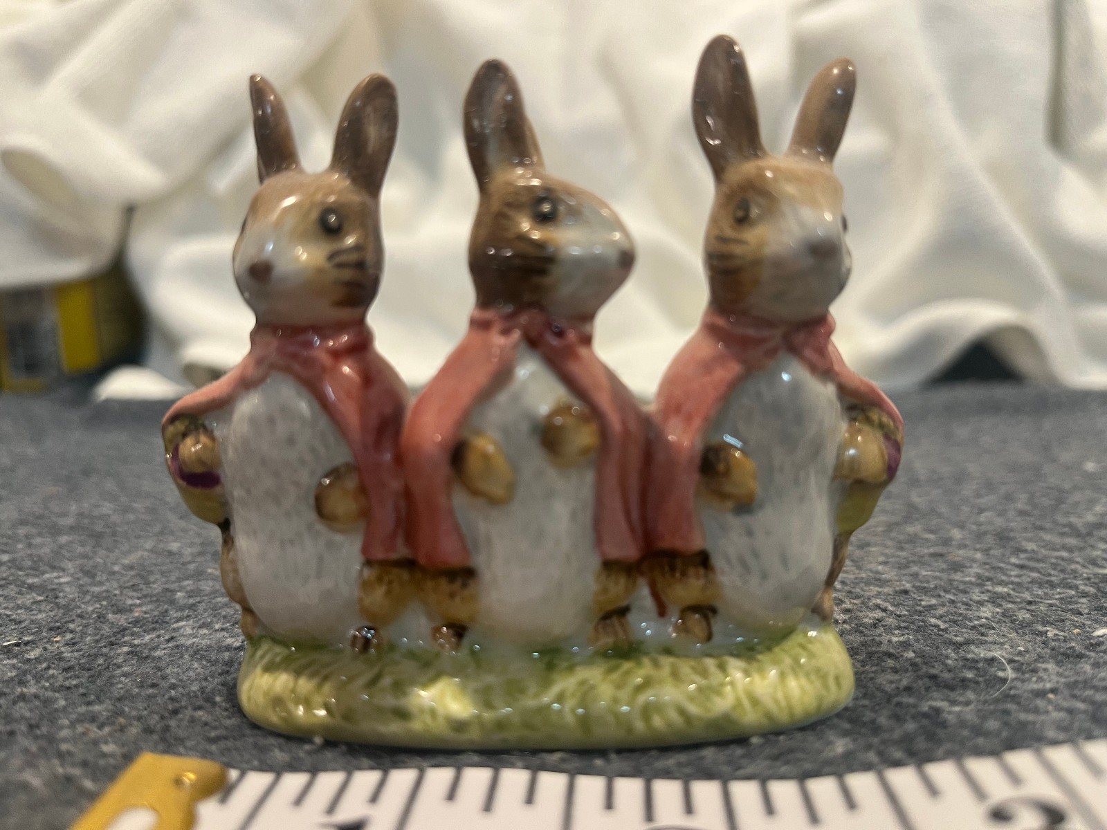 Beatrix Potter Beswick England Flopsy, Mopsy & Cottontail F. Warne & Co 1954 Beatrix Potter Beswick England Flopsy, Mopsy & Cottontail F. Warne & Co 1954