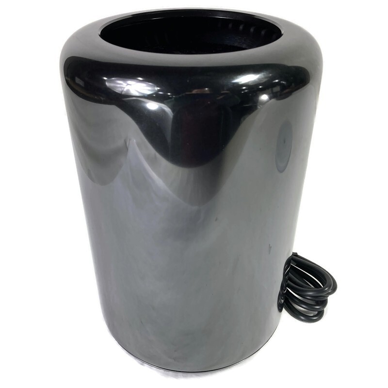 Apple A1481 Mac Pro (2013) Xeon E5-1680 3GHz - 64GB - 1TB SSD - 2x FirePro D500