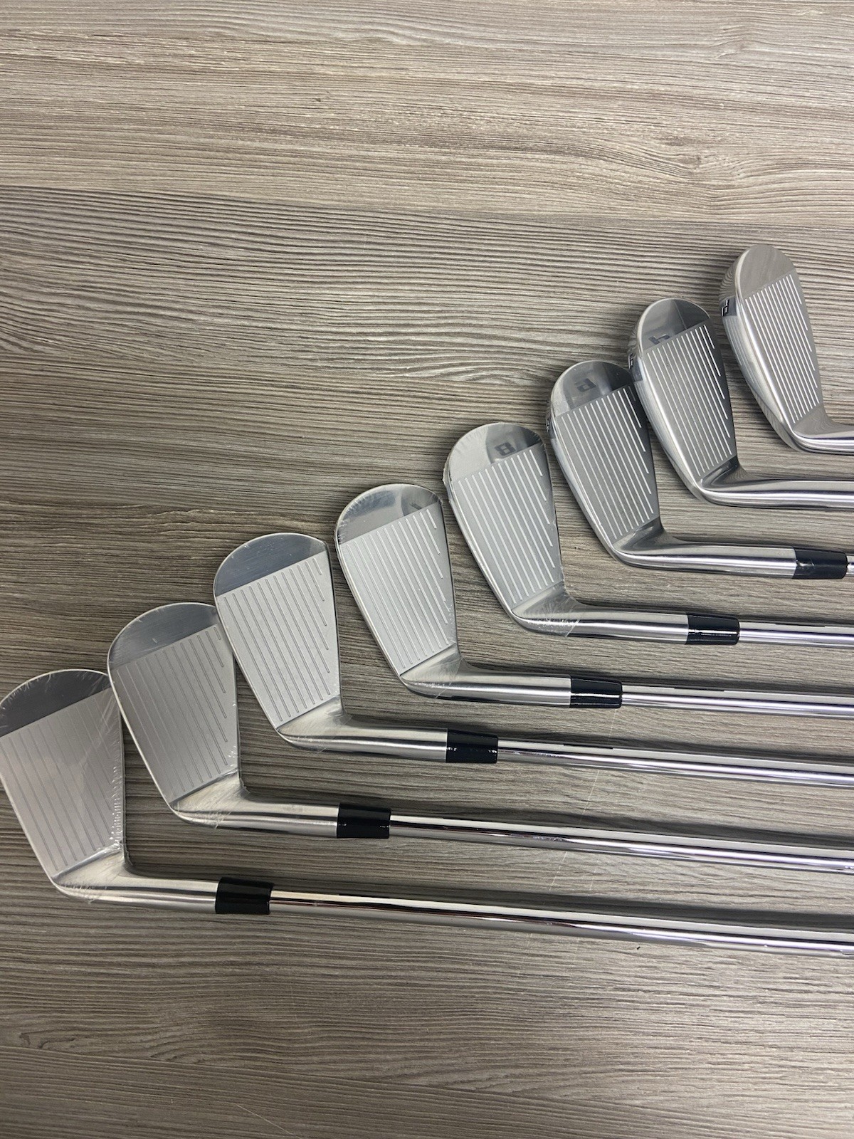 Bridgestone Tour B X-blade Iron Set 3-pw 8 Total