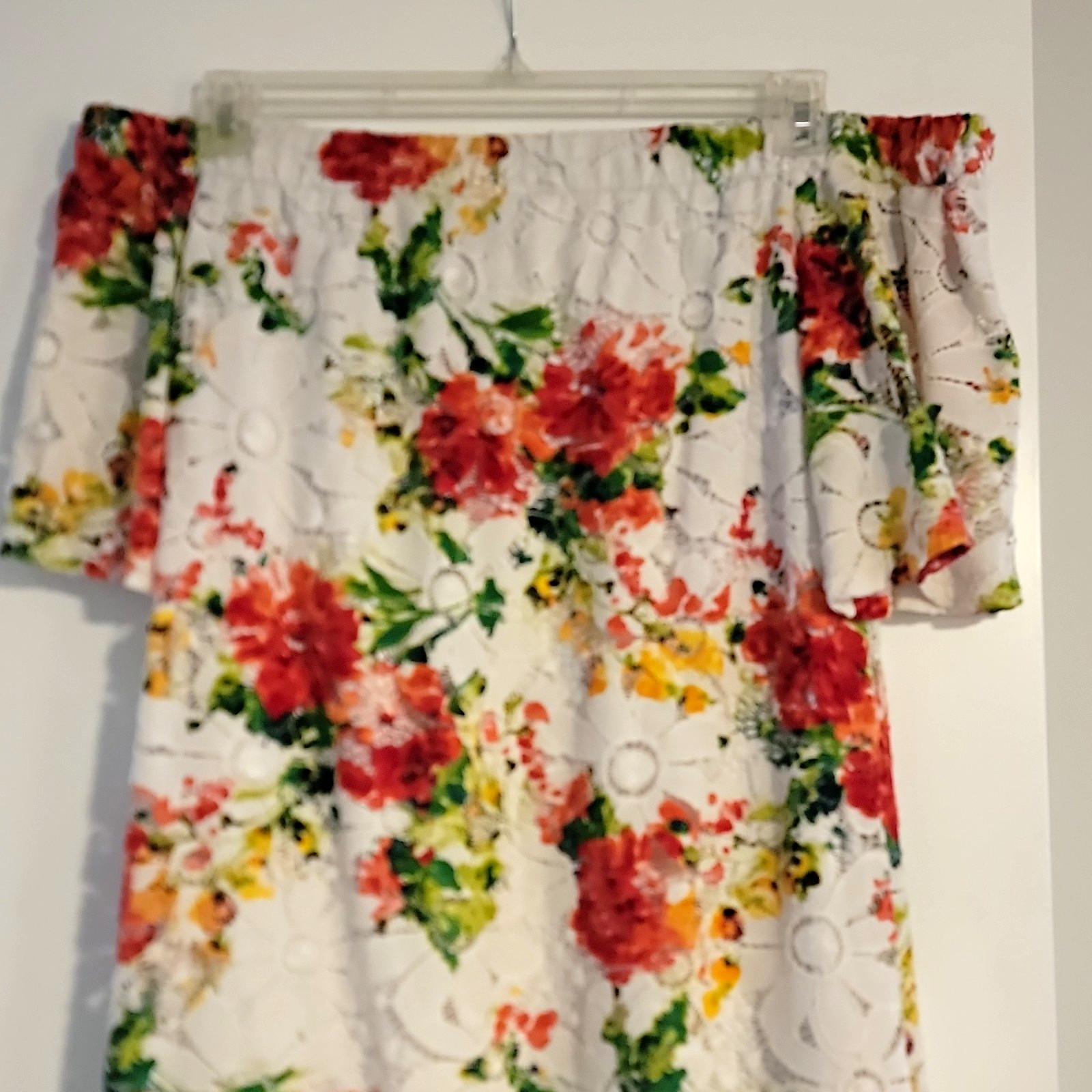 Sandra Darren Women\'s 12 White Floral Off Shoulder Lace Lined Knee Dress