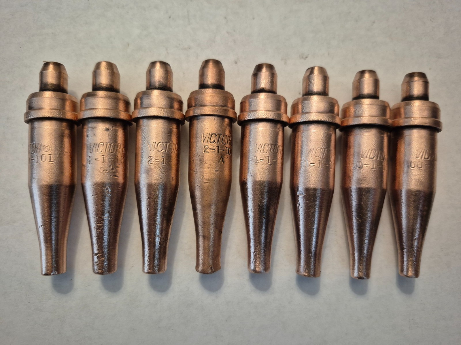 Victor GENUINE USA 1-101 Series Cutting Tips Sizes 00, 0, 1, 2, 3 Price per each Victor GENUINE USA 1-101 Series Cutting Tips Sizes 00, 0, 1, 2, 3 Price per each