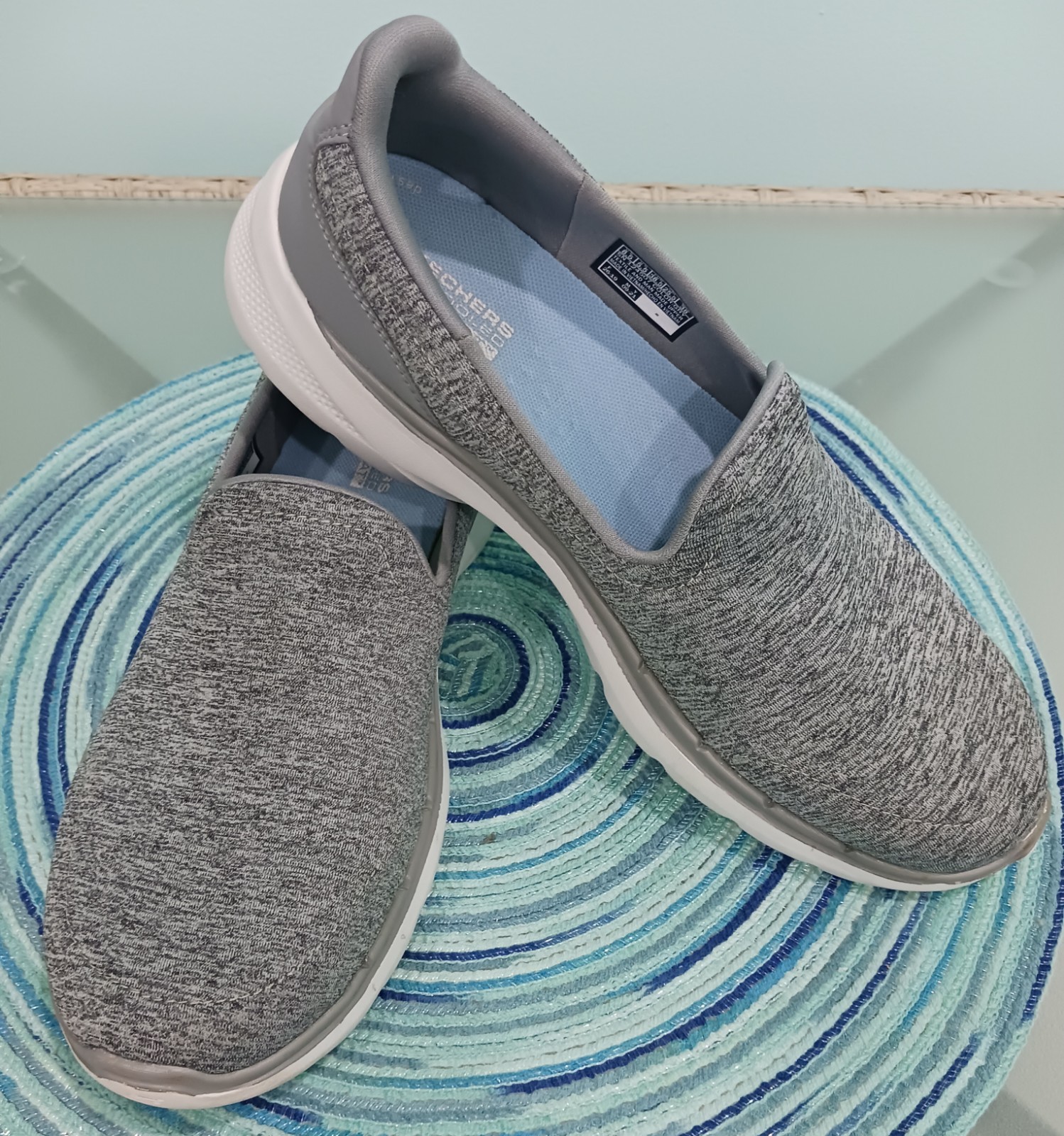 New Skechers Go Walk Goga Mat Hyper Pillars Gray Slip-On Sneakers Women\'s 8.5
