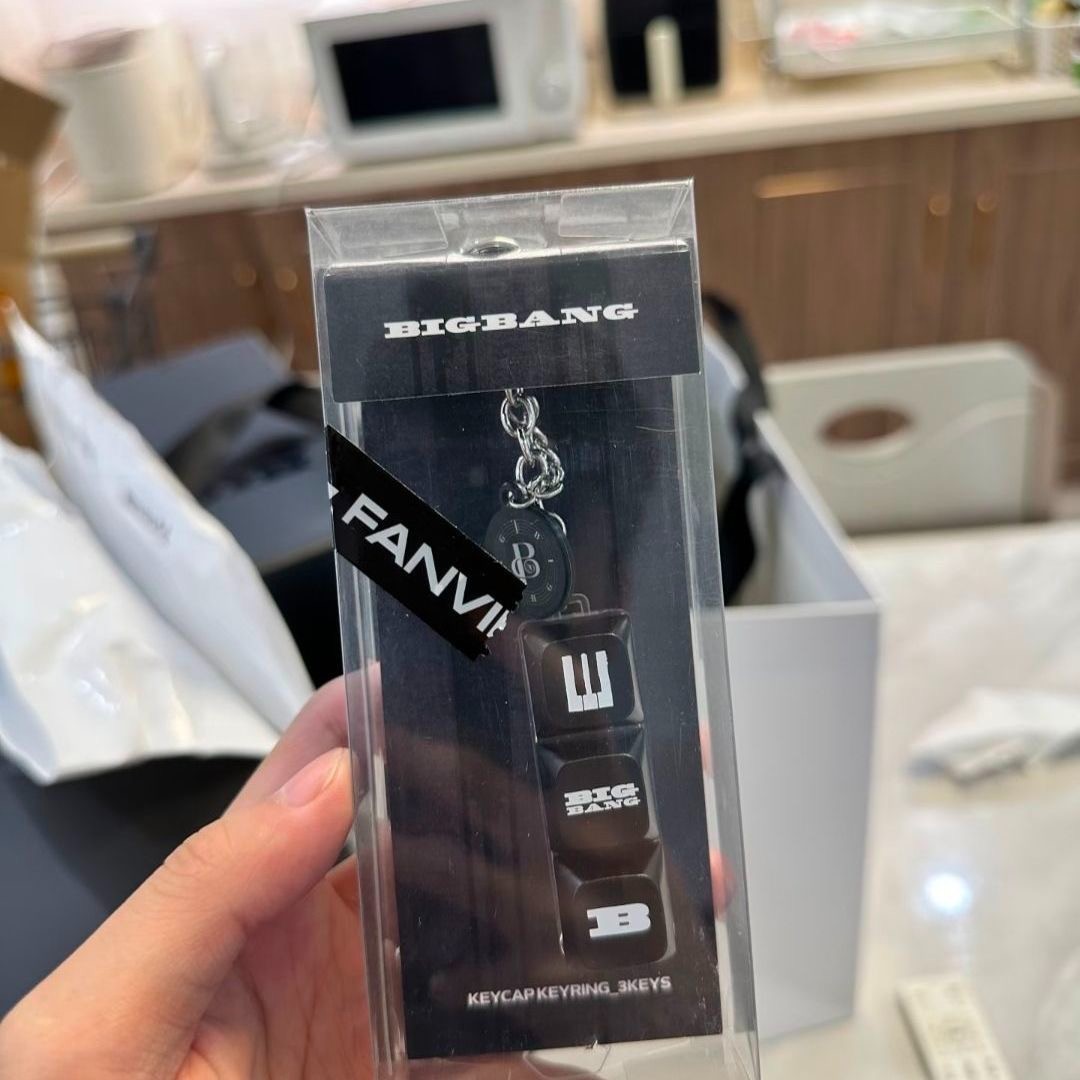 Official BIGBANG 2026 World Tour mini keyboard Keychain