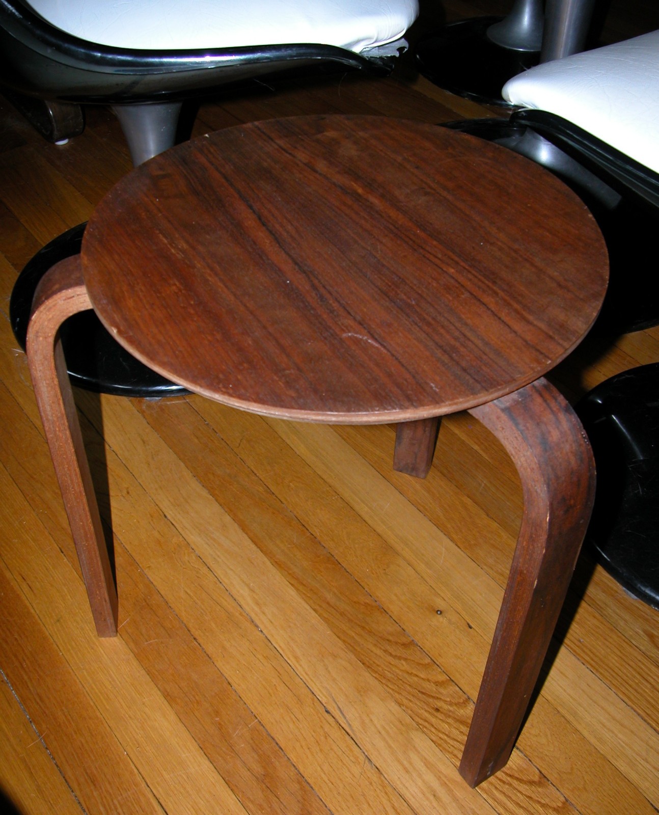 Vintage Alvar Aalto Era Mid Century Modern Bentwood Stand Table Vintage Alvar Aalto Era Mid Century Modern Bentwood Stand Table